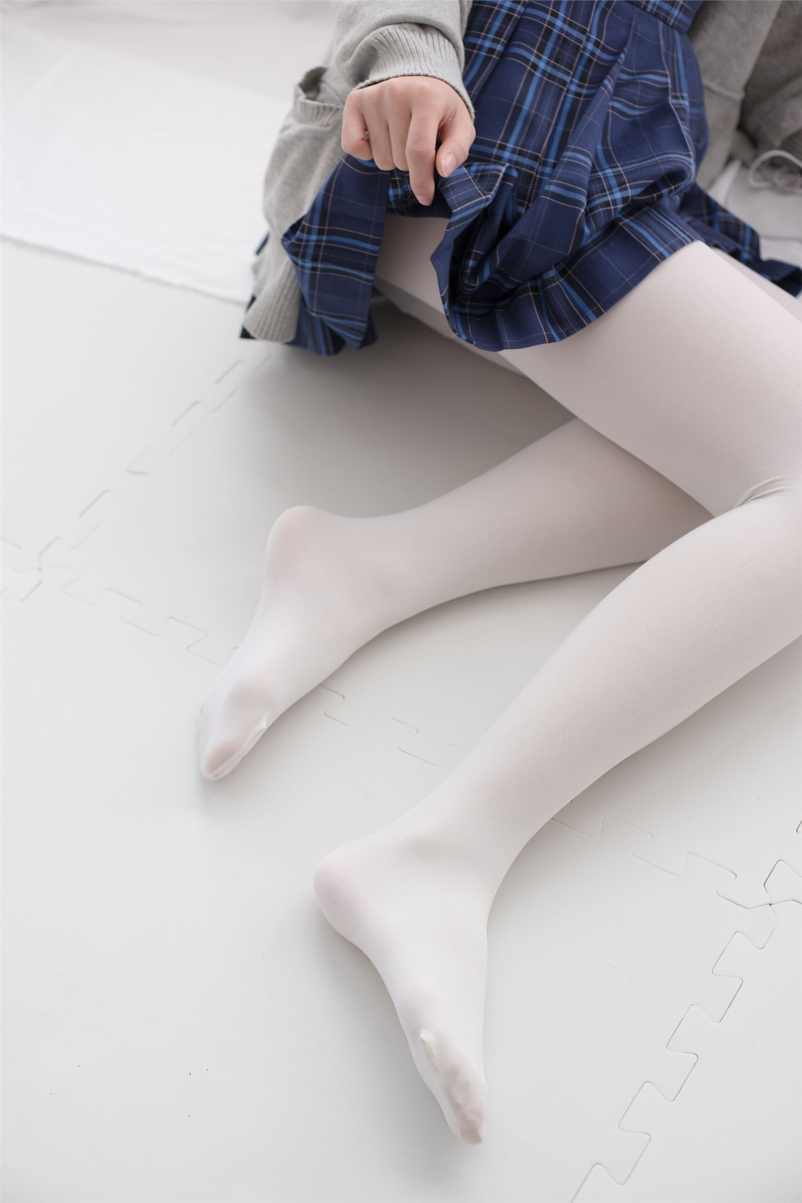 森萝财团写真 - [R15-047] 心中的白丝