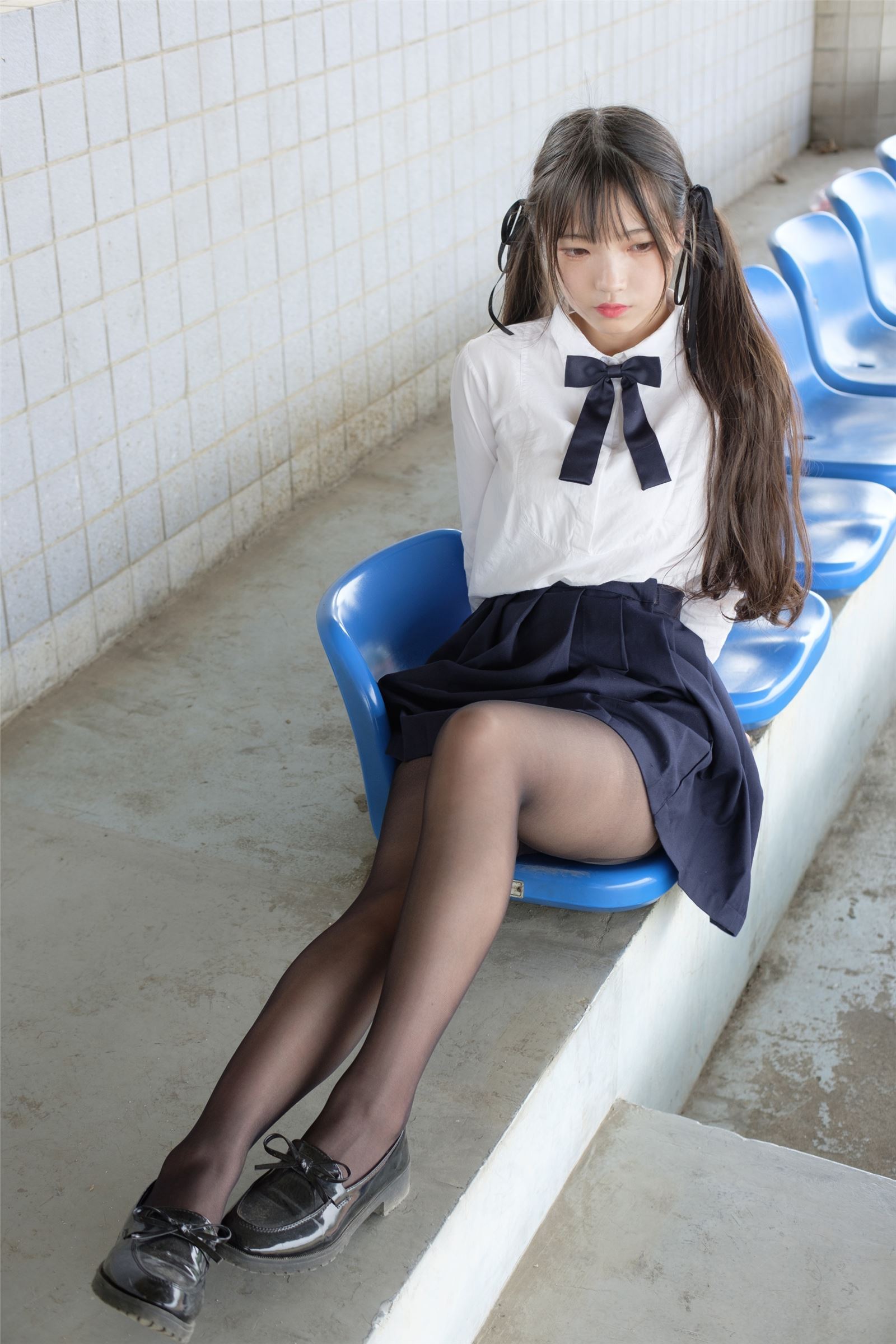 森萝财团写真 - [SSR-009] 户外黑丝学妹