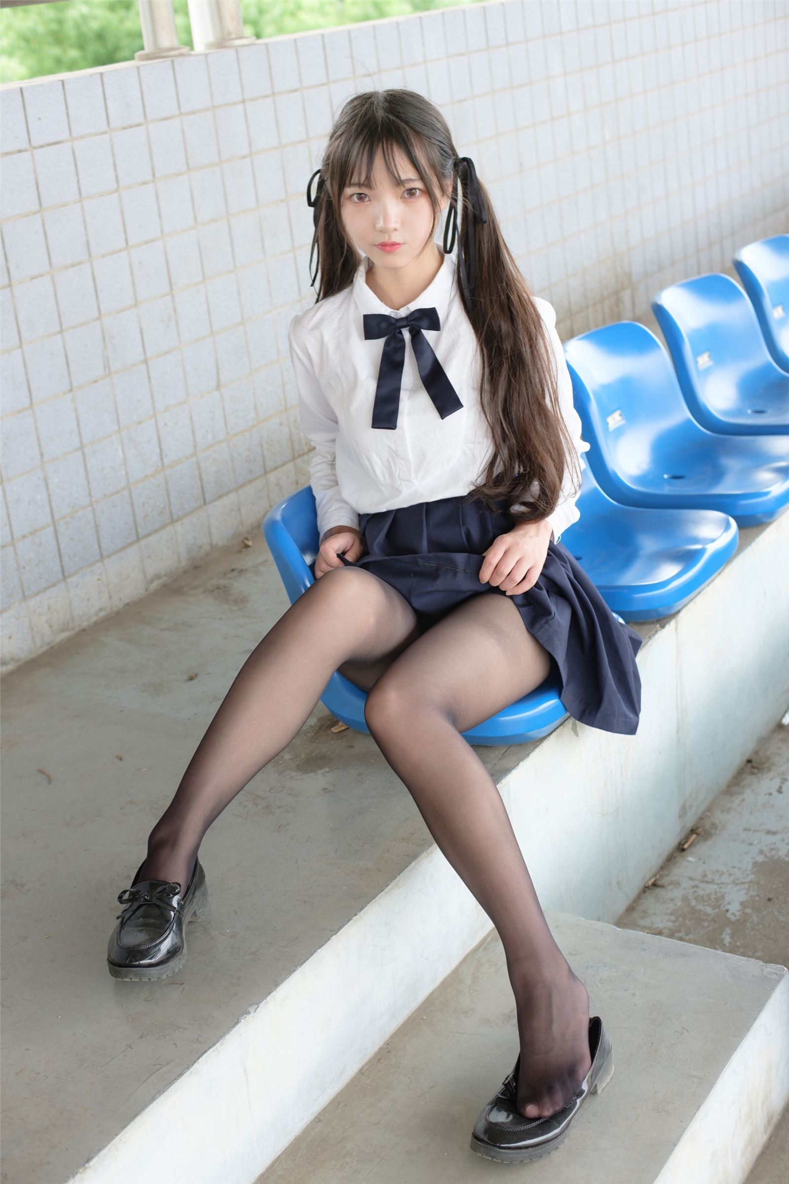 森萝财团写真 - [SSR-009] 户外黑丝学妹