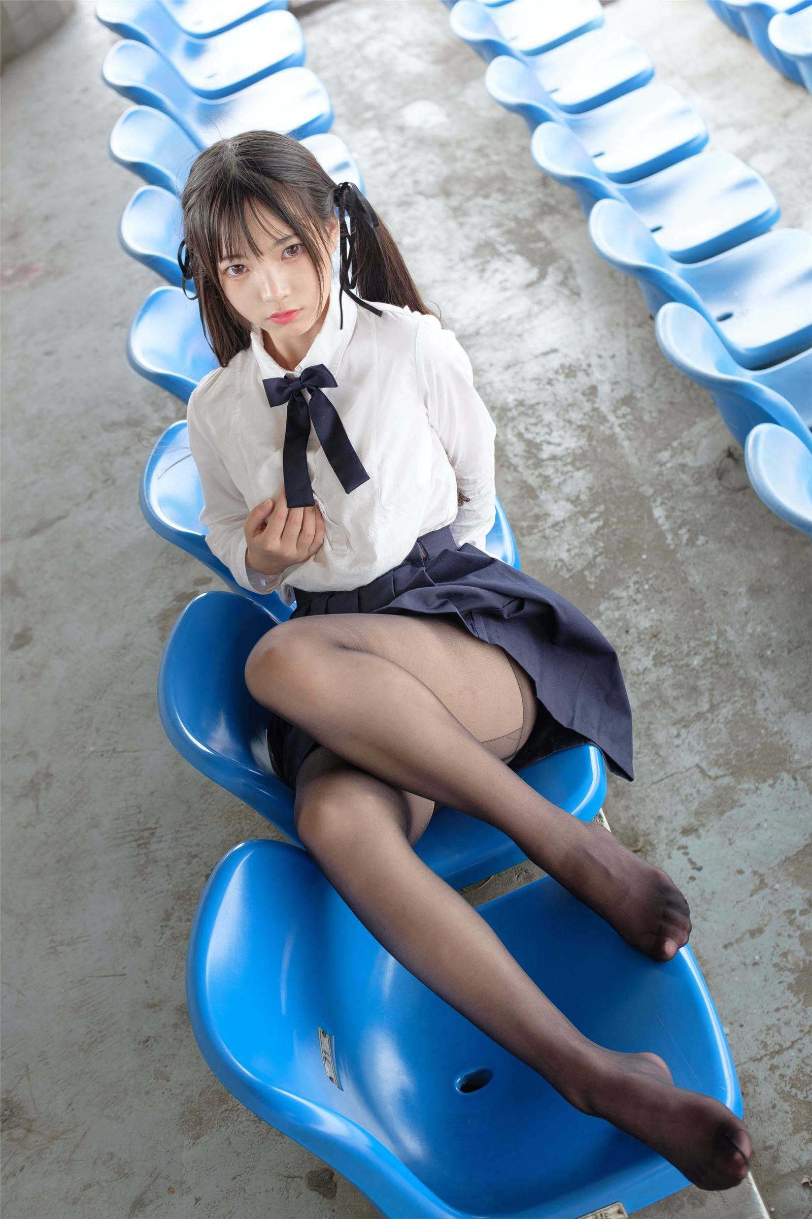 森萝财团写真 - [SSR-009] 户外黑丝学妹