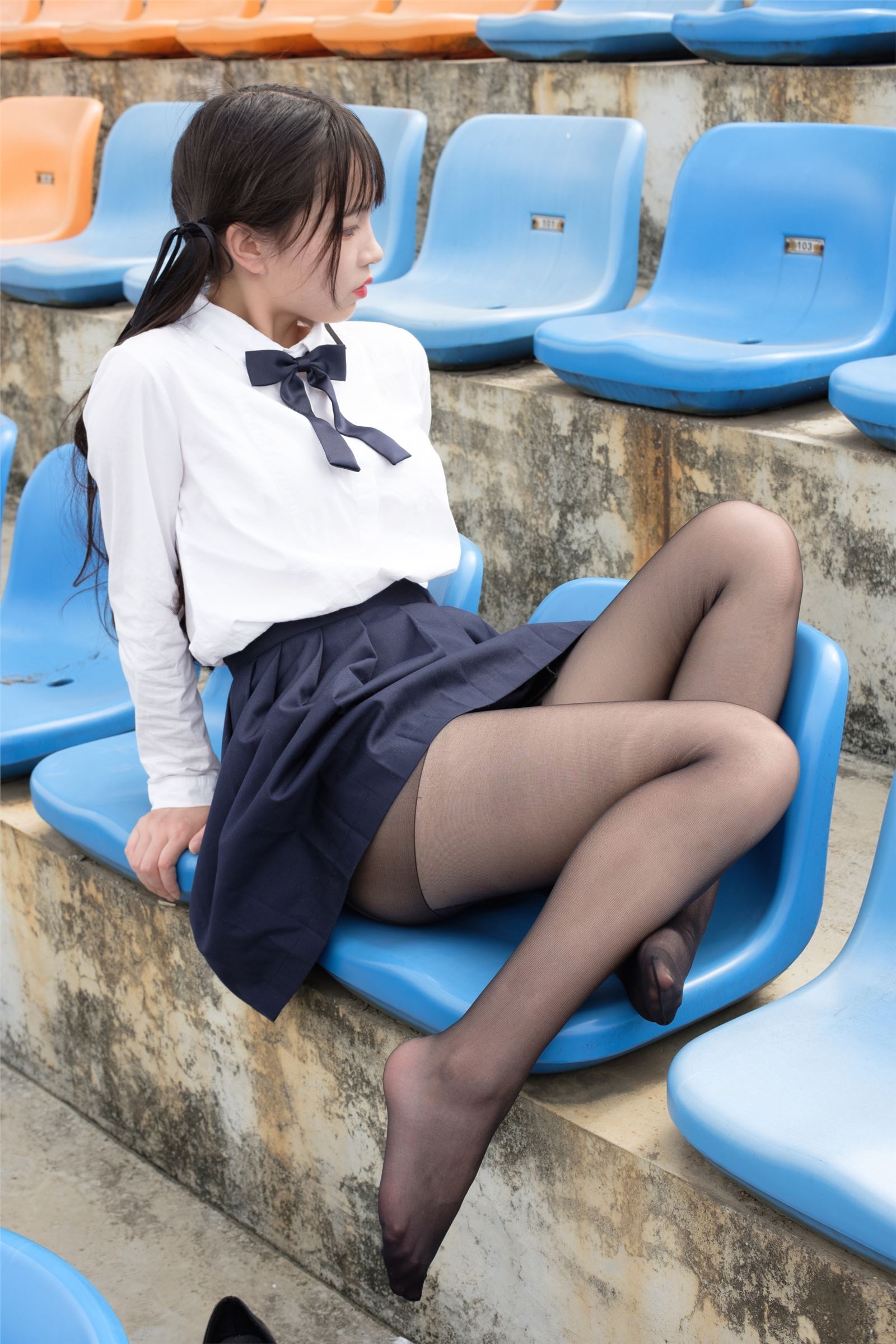 森萝财团写真 - [SSR-009] 户外黑丝学妹