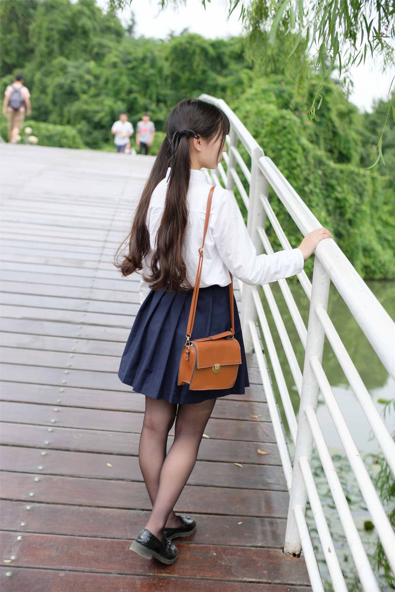 森萝财团写真 - [SSR-009] 户外黑丝学妹