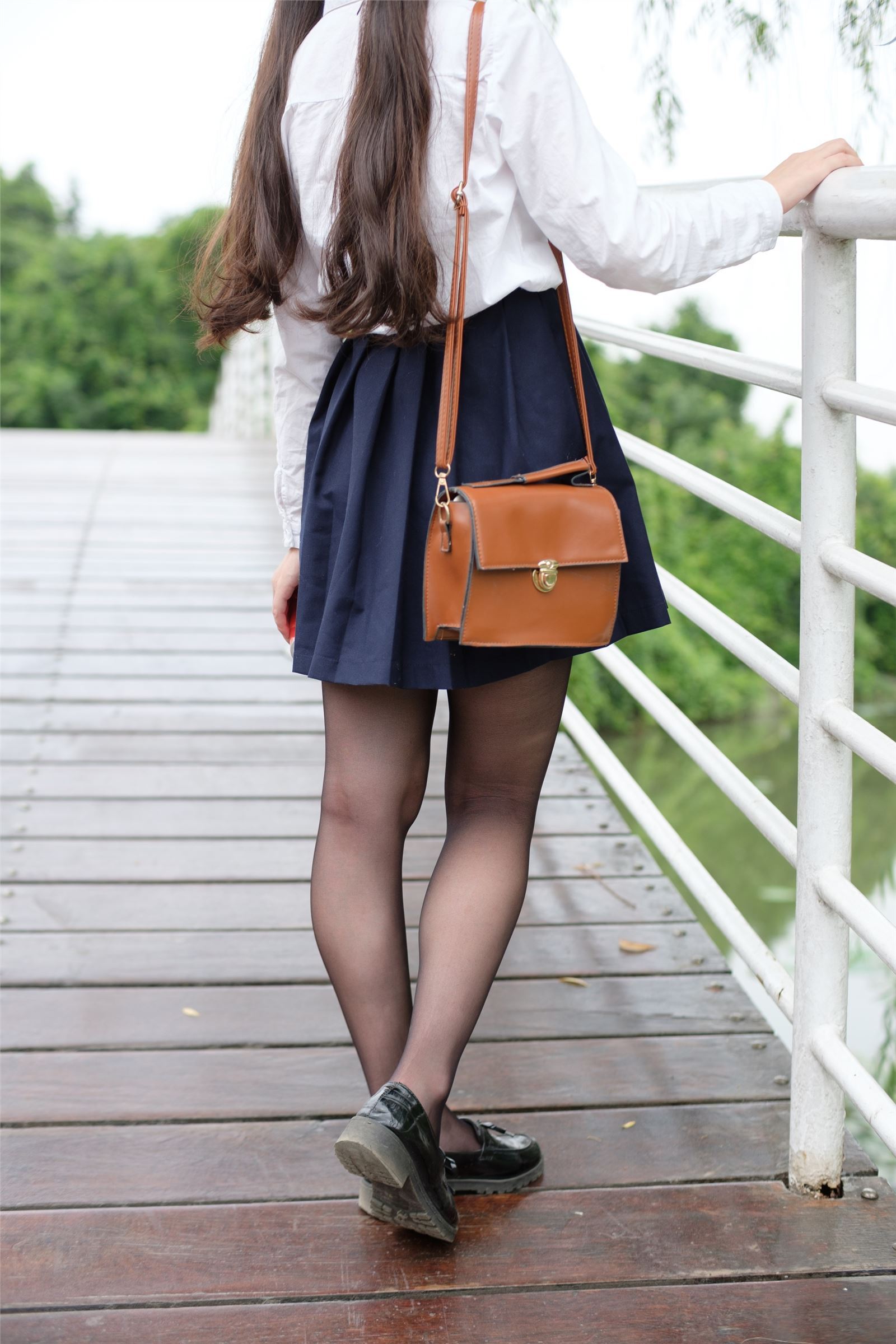 森萝财团写真 - [SSR-009] 户外黑丝学妹