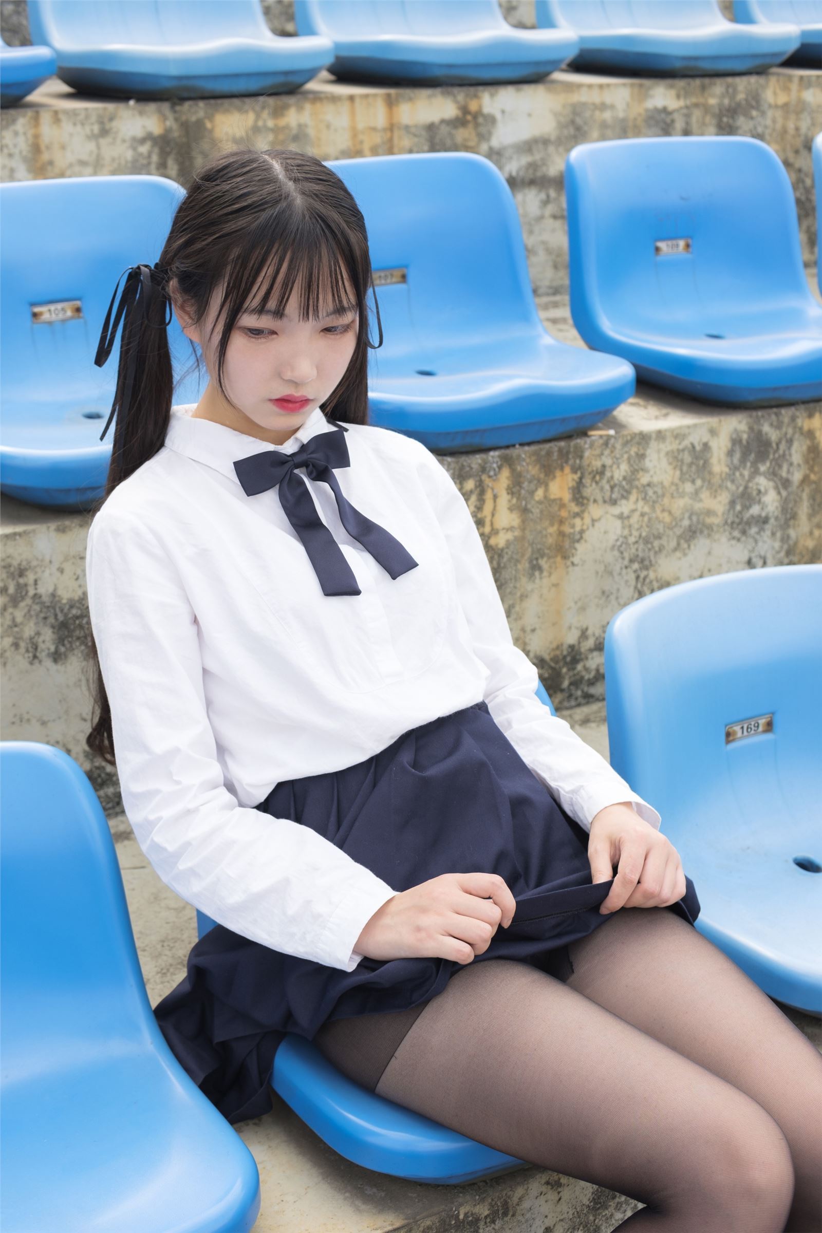 森萝财团写真 - [SSR-009] 户外黑丝学妹