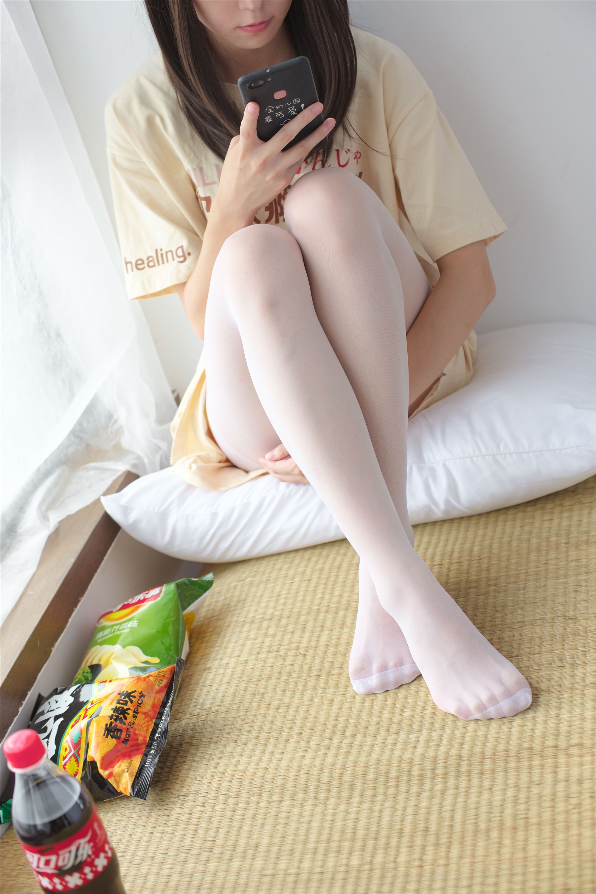 [森萝财团]萝莉丝足写真 SSR-010