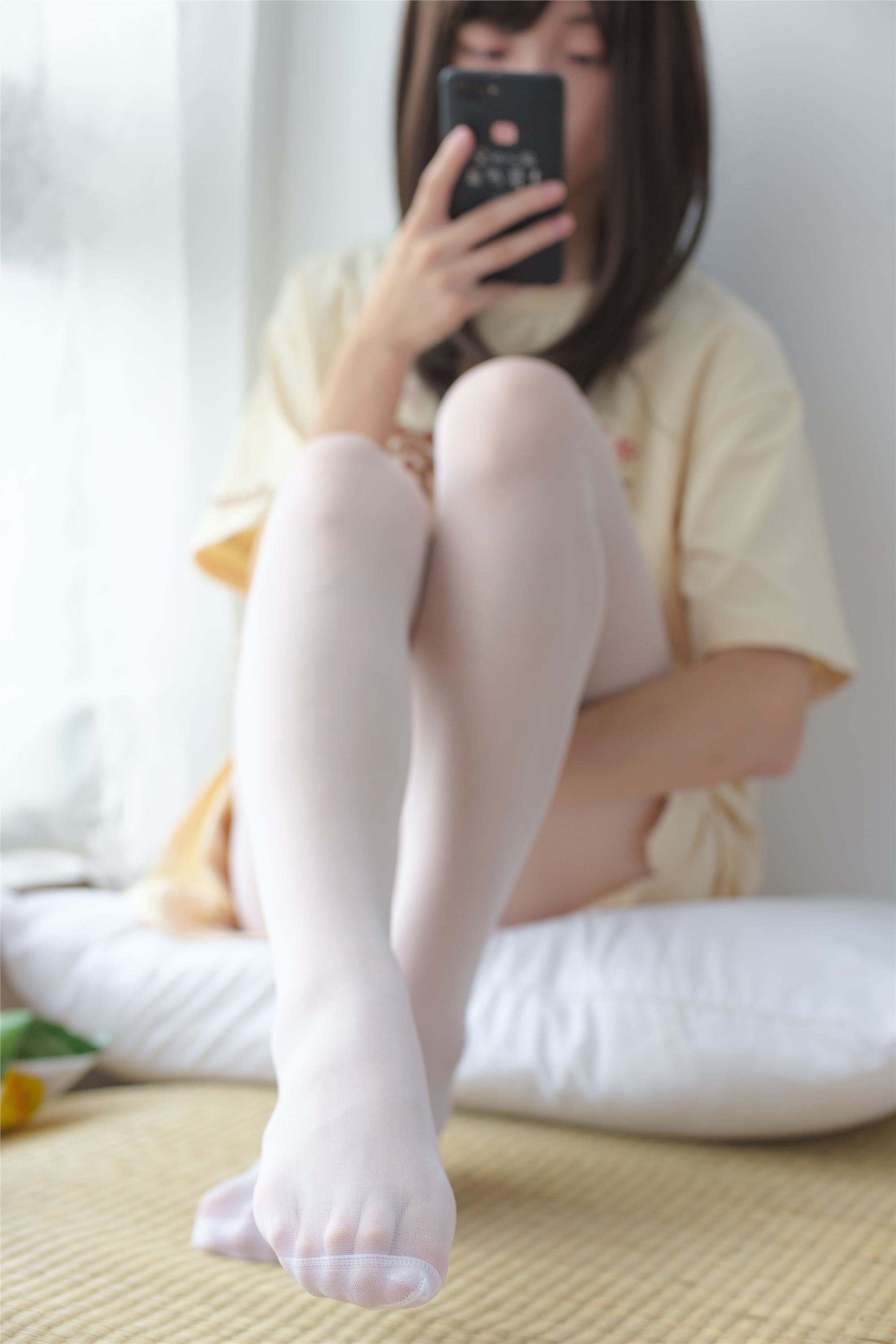 [森萝财团]萝莉丝足写真 SSR-010