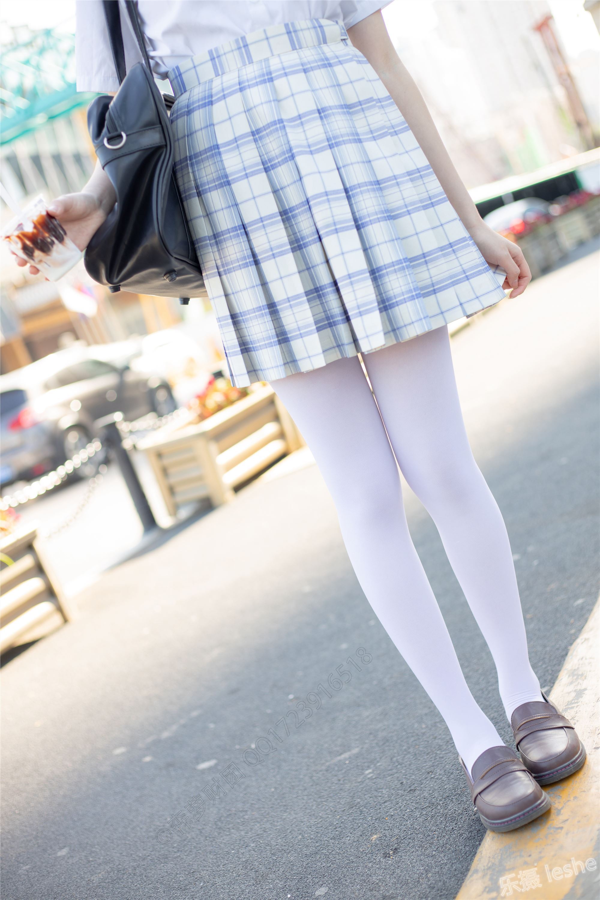 [森萝财团]萝莉丝足写真 SSR-011 棉花糖白丝少女