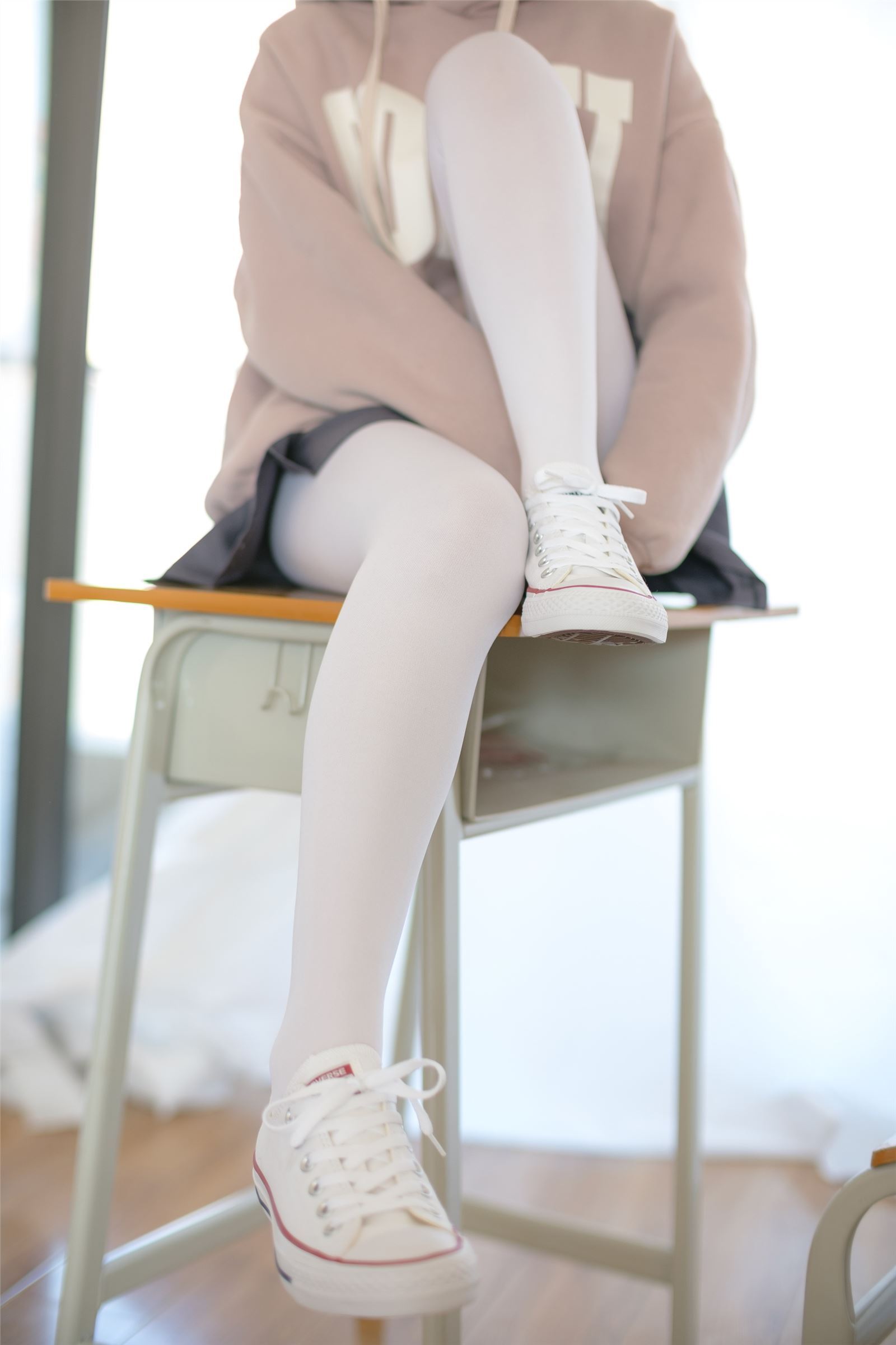 森萝财团写真 - [X-002] 白丝运动风