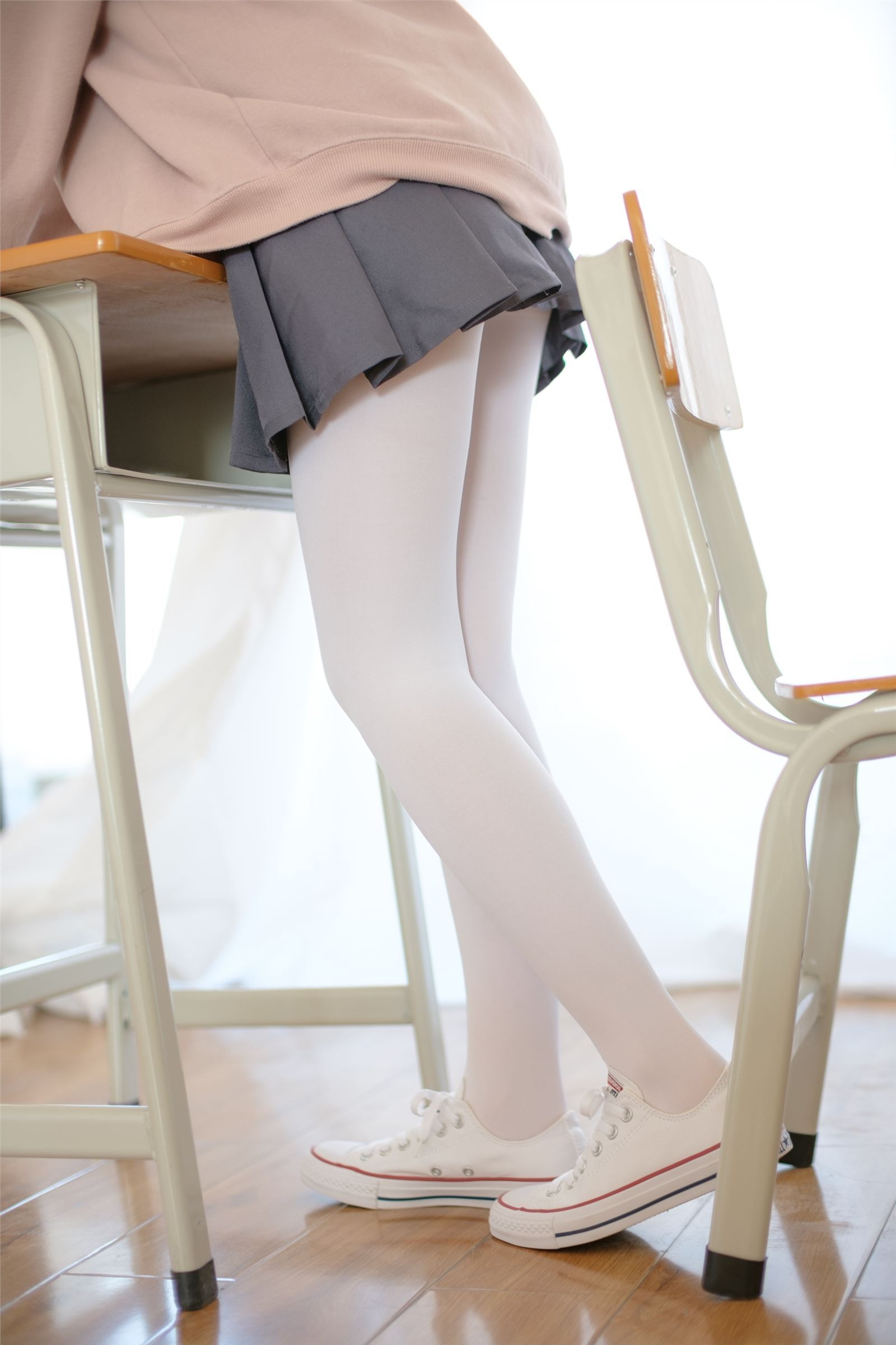 森萝财团写真 - [X-002] 白丝运动风