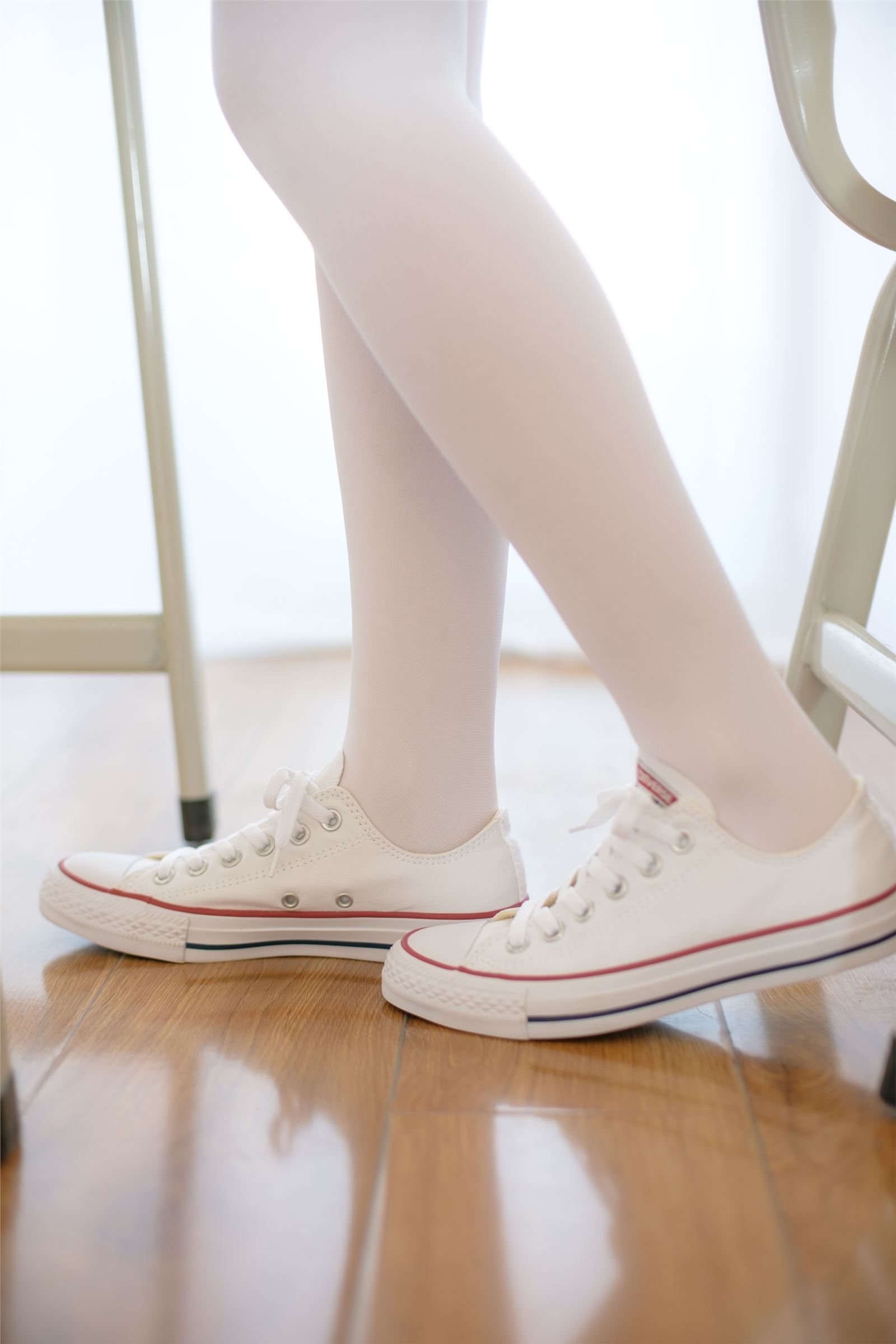 森萝财团写真 - [X-002] 白丝运动风