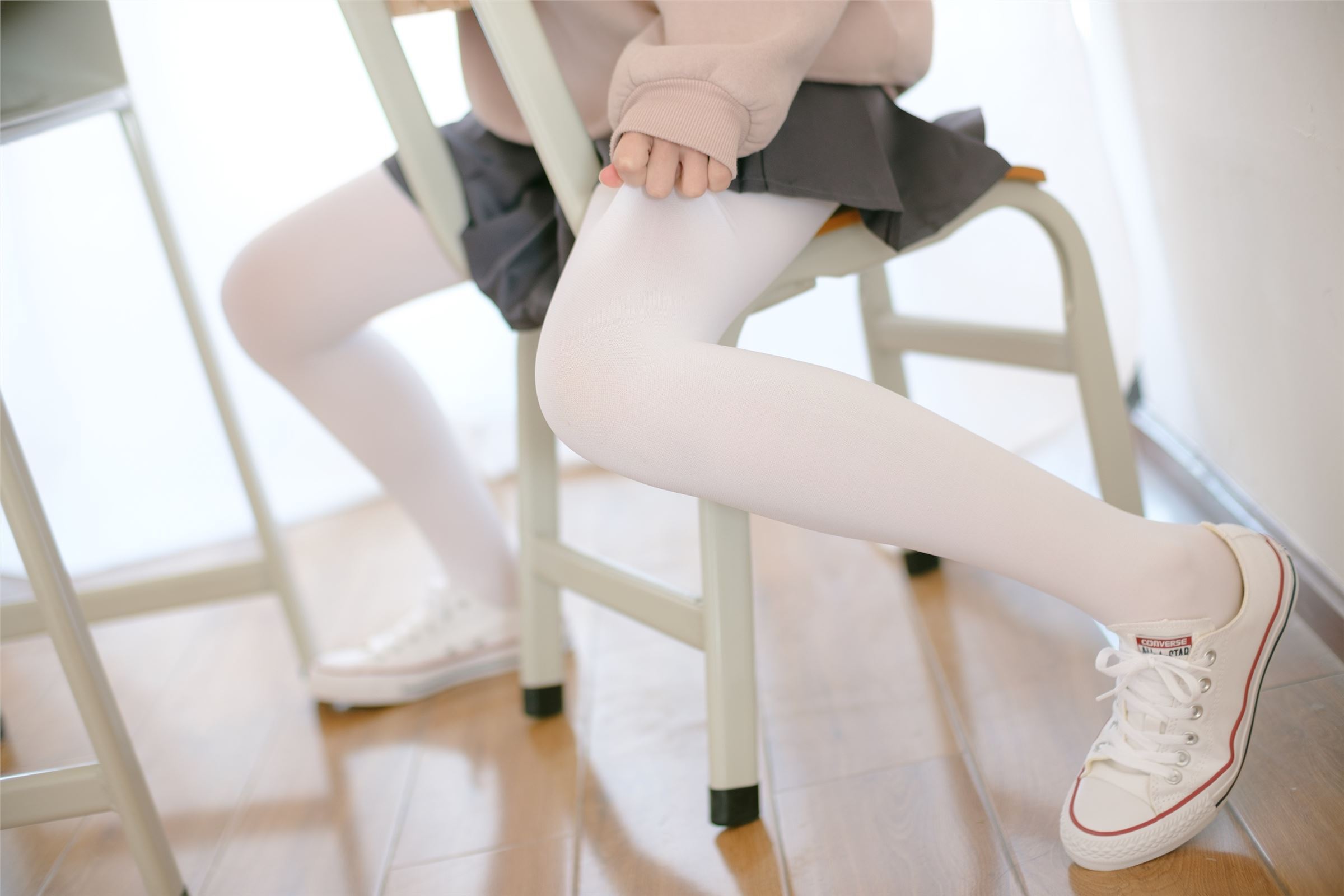 森萝财团写真 - [X-002] 白丝运动风