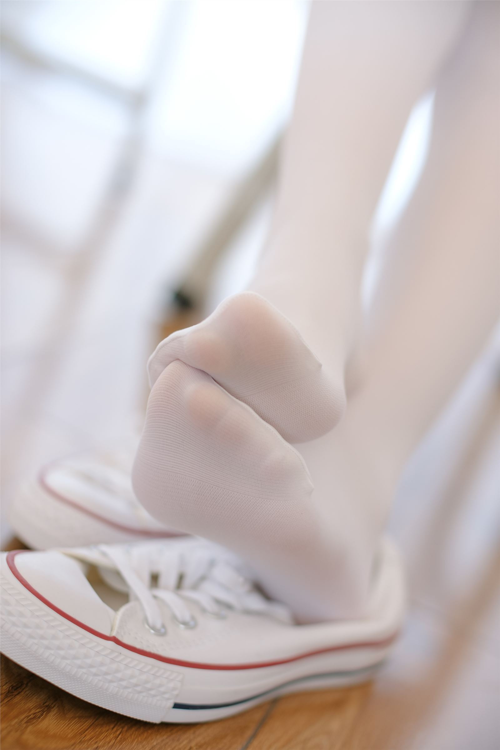 森萝财团写真 - [X-002] 白丝运动风