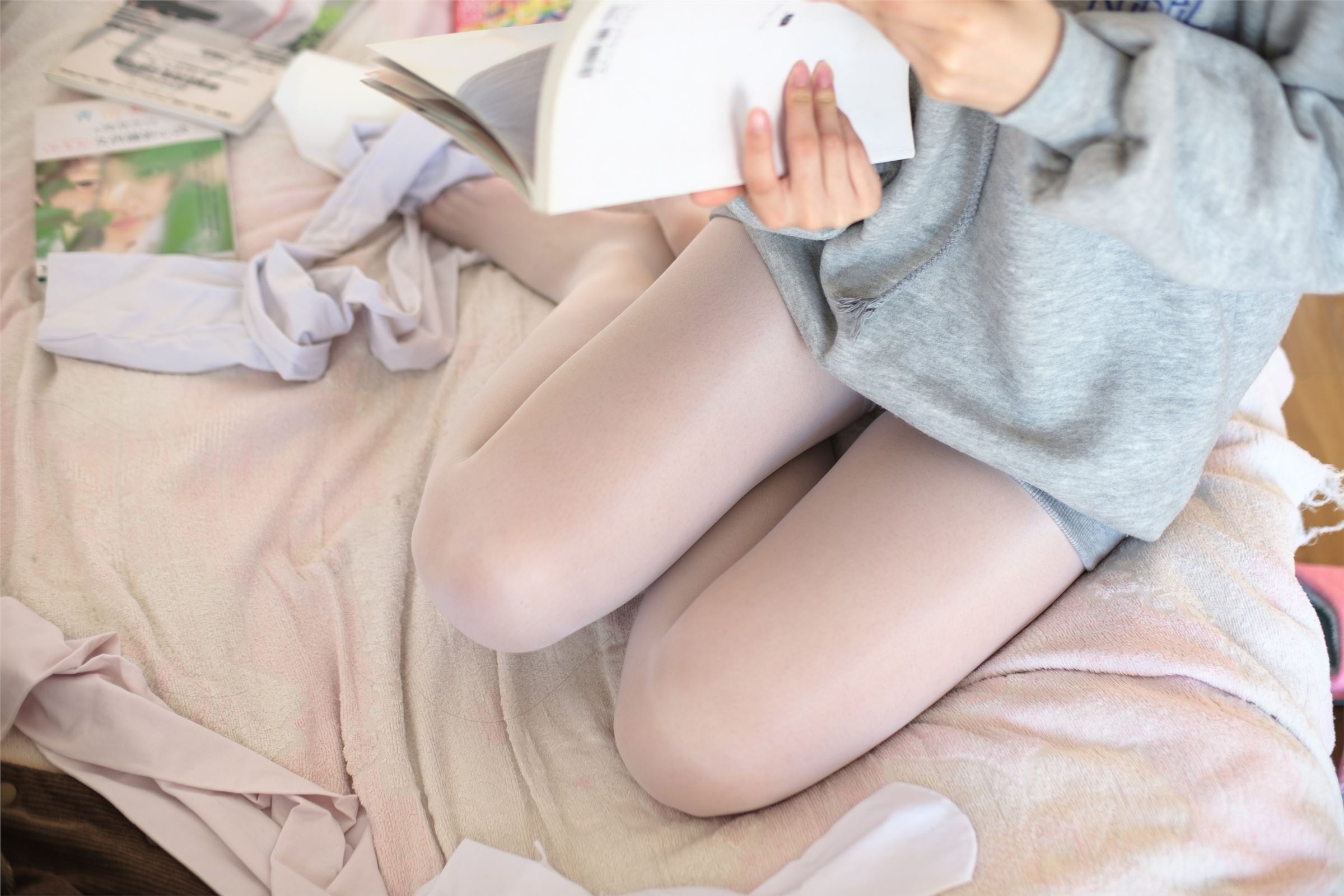 森萝财团写真 - [X-003] 少女的肉丝诱惑