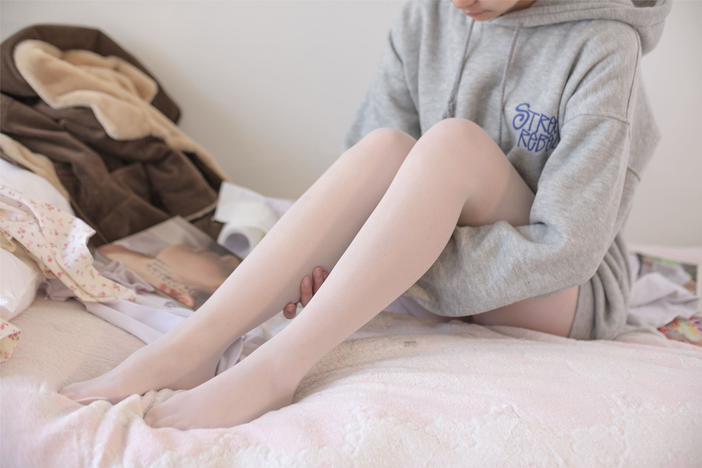 森萝财团写真 - [X-003] 少女的肉丝诱惑