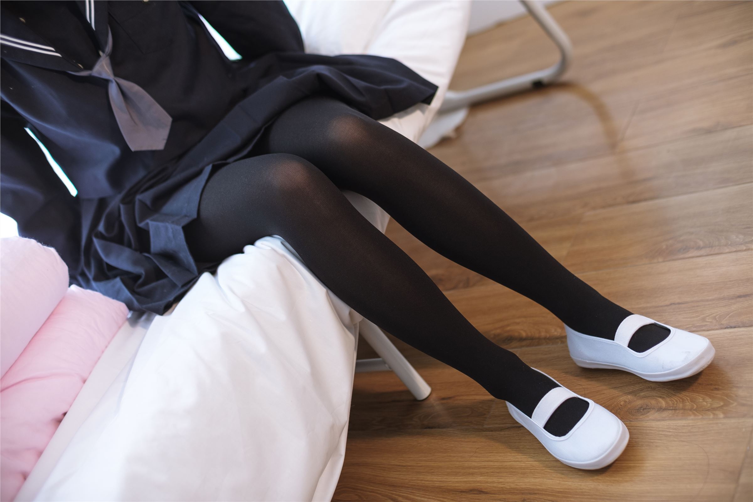 森萝财团写真 - [X-004] 黑色·丝足