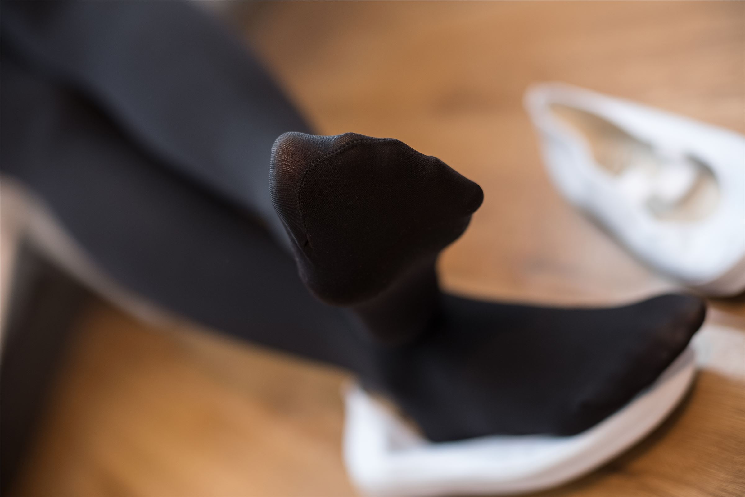 森萝财团写真 - [X-004] 黑色·丝足