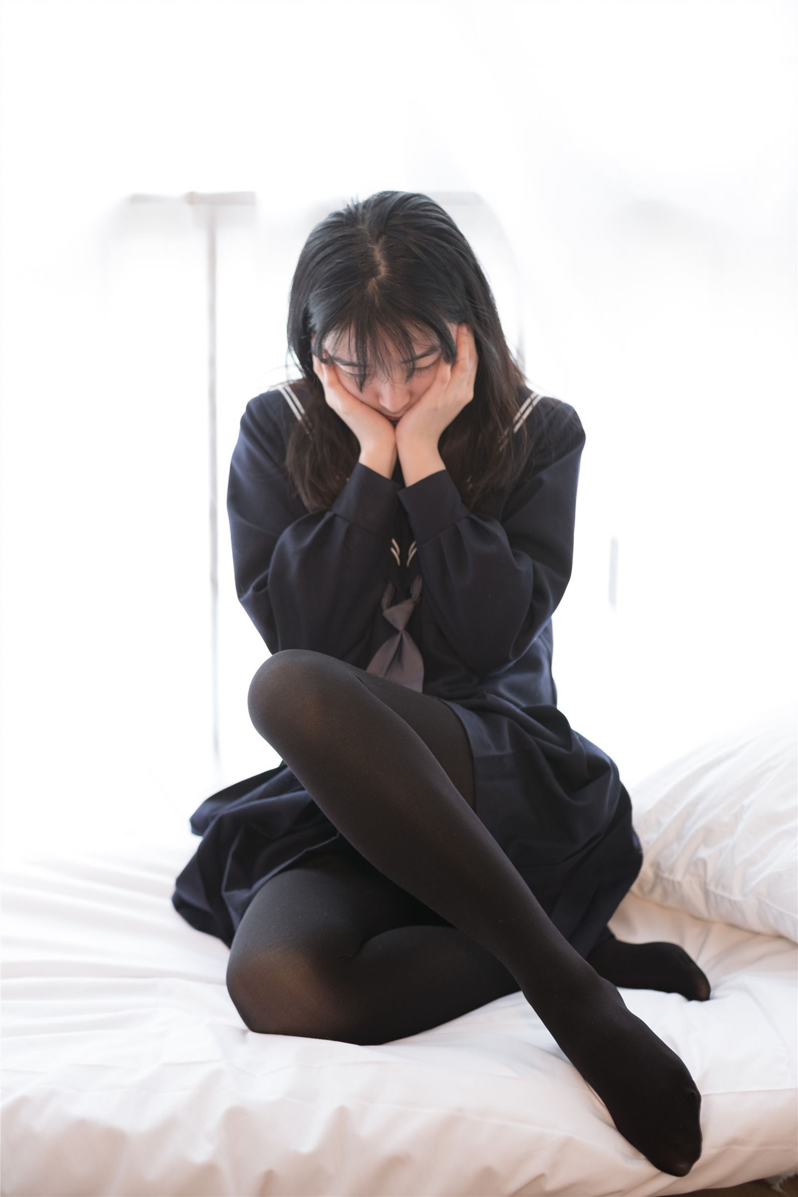 森萝财团写真 - [X-004] 黑色·丝足