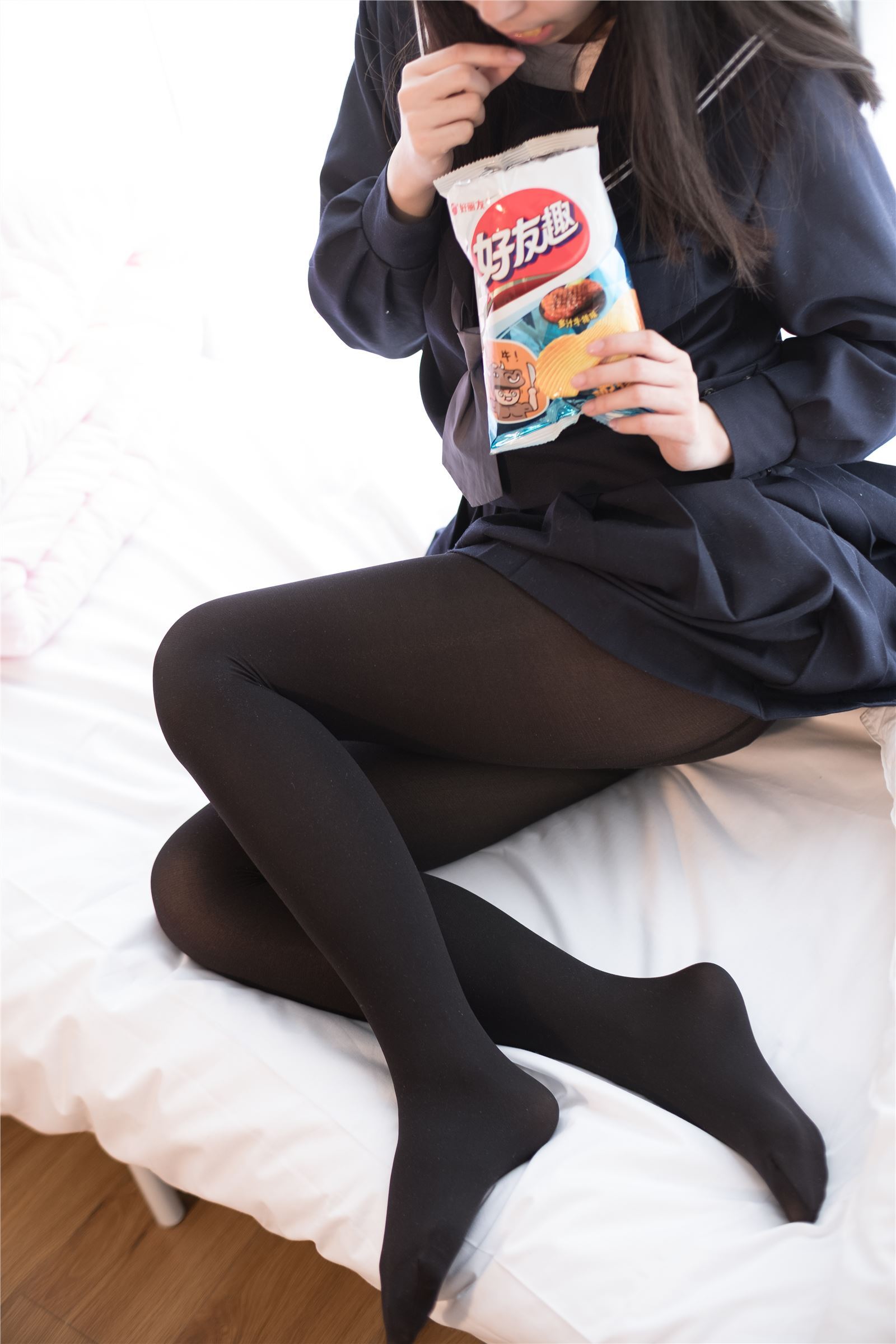 森萝财团写真 - [X-004] 黑色·丝足