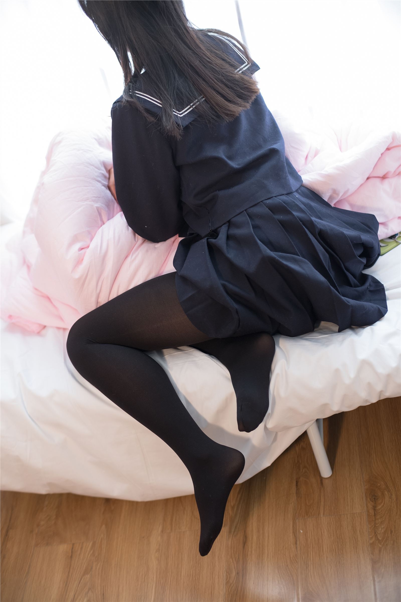 森萝财团写真 - [X-004] 黑色·丝足