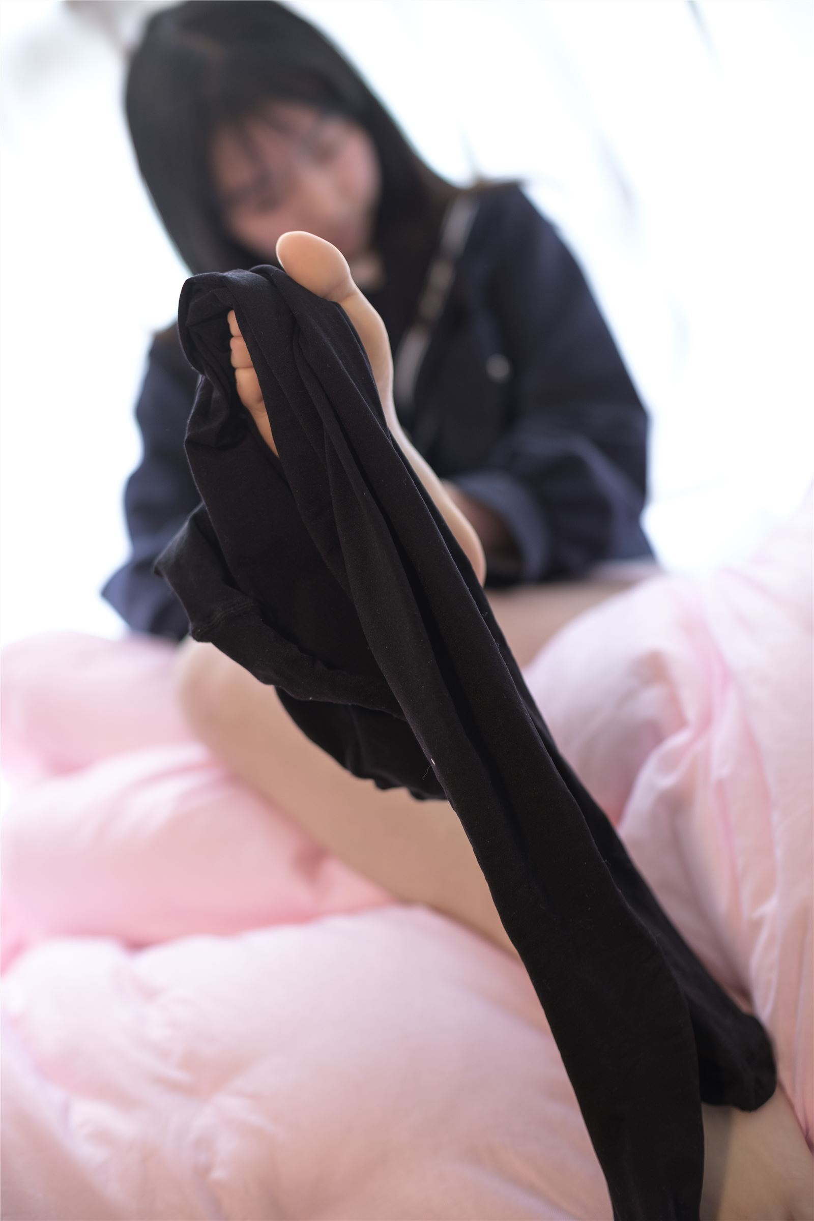 森萝财团写真 - [X-004] 黑色·丝足