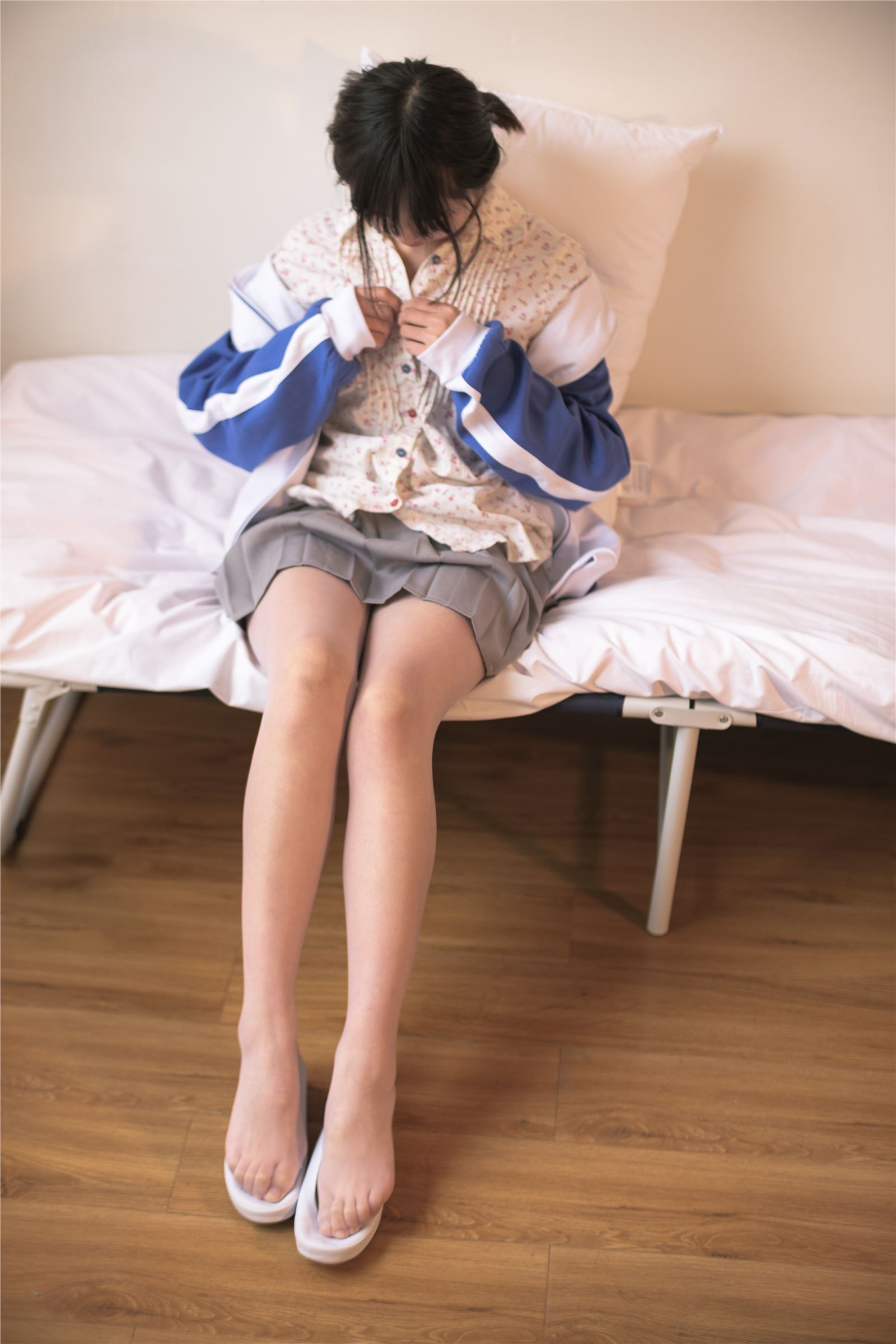 森萝财团写真 - [X-007] 青涩肉丝