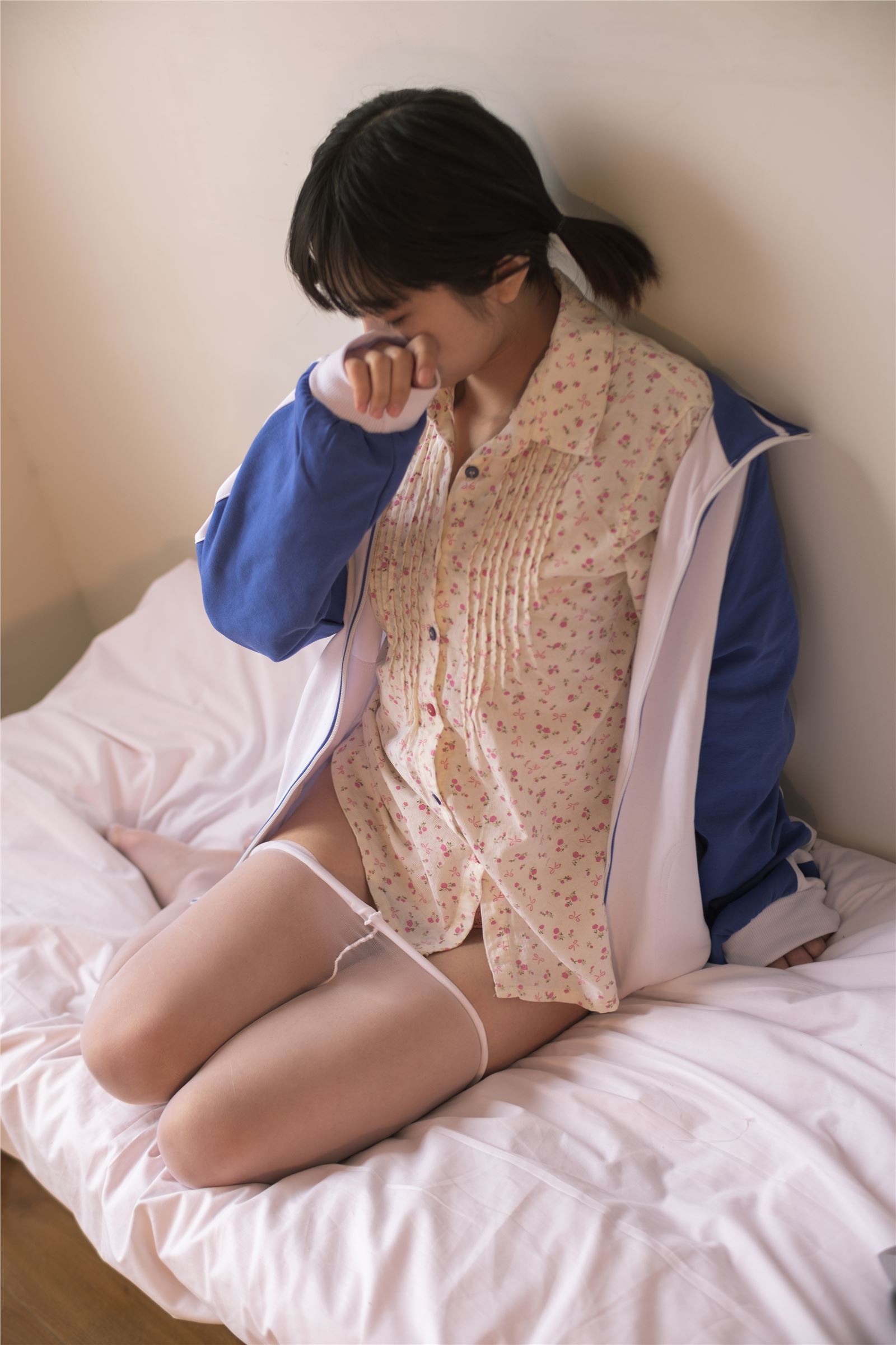 森萝财团写真 - [X-007] 青涩肉丝