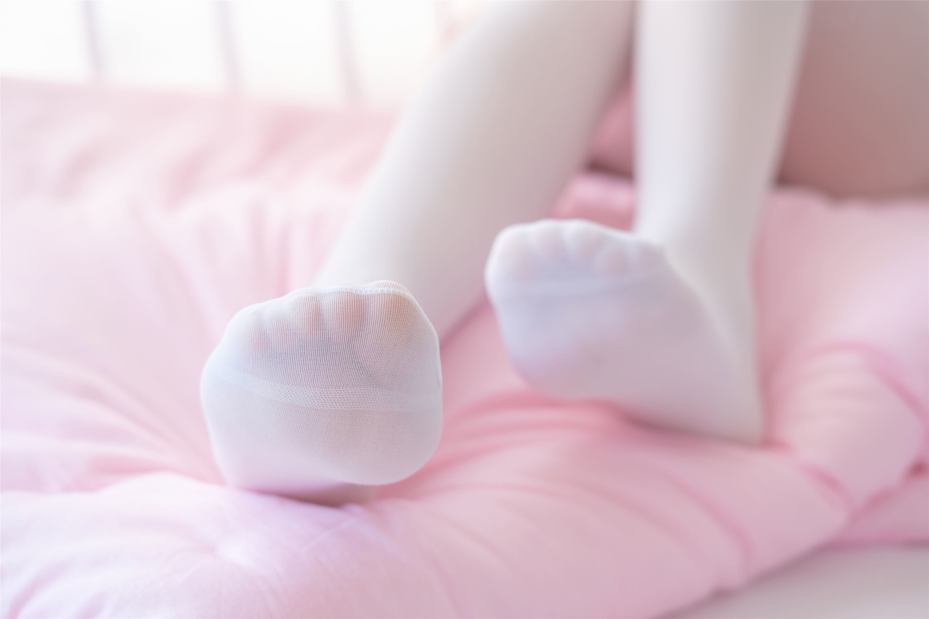 [森萝财团]萝莉丝足写真 X-011