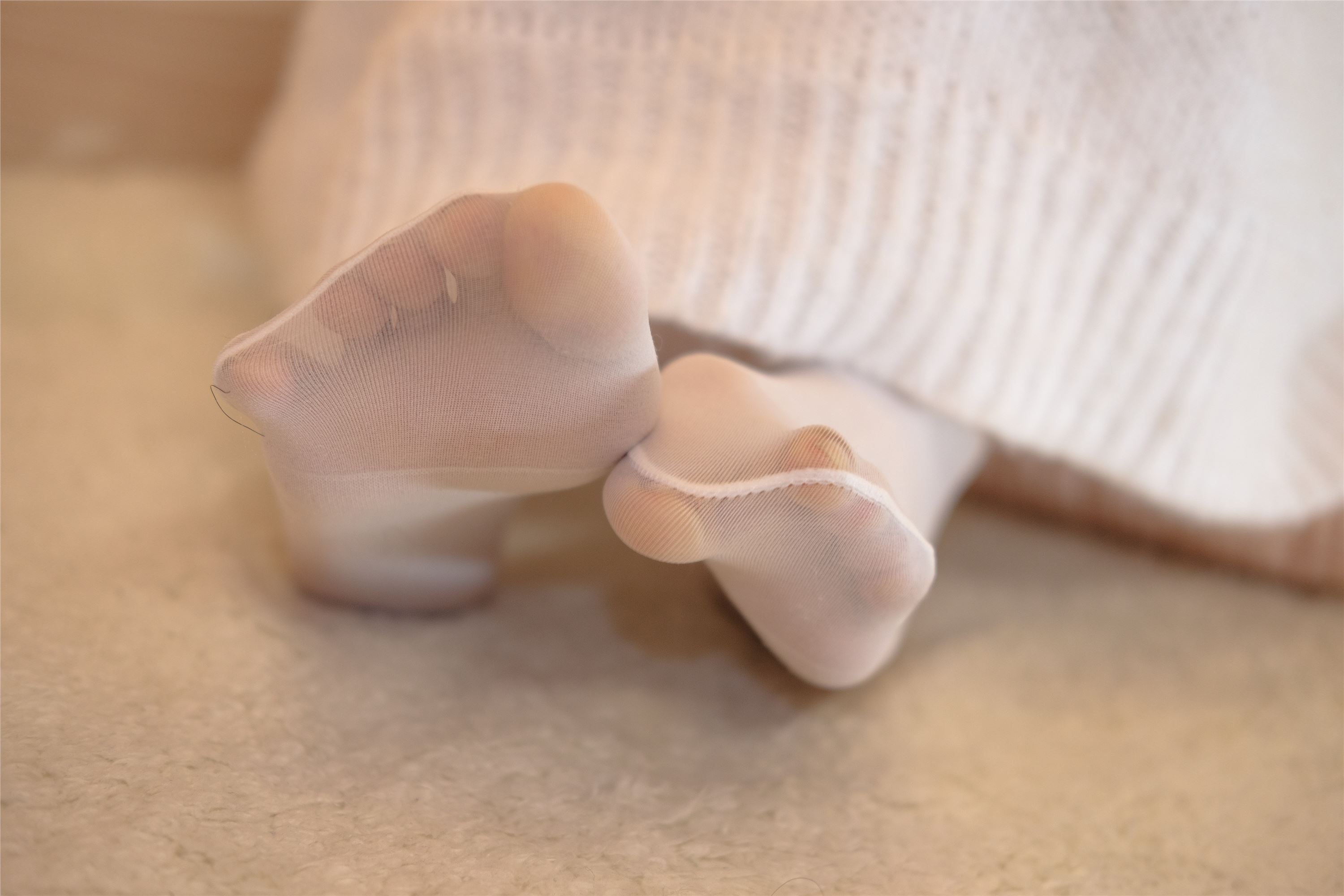 [森萝财团]萝莉丝足写真 X-12