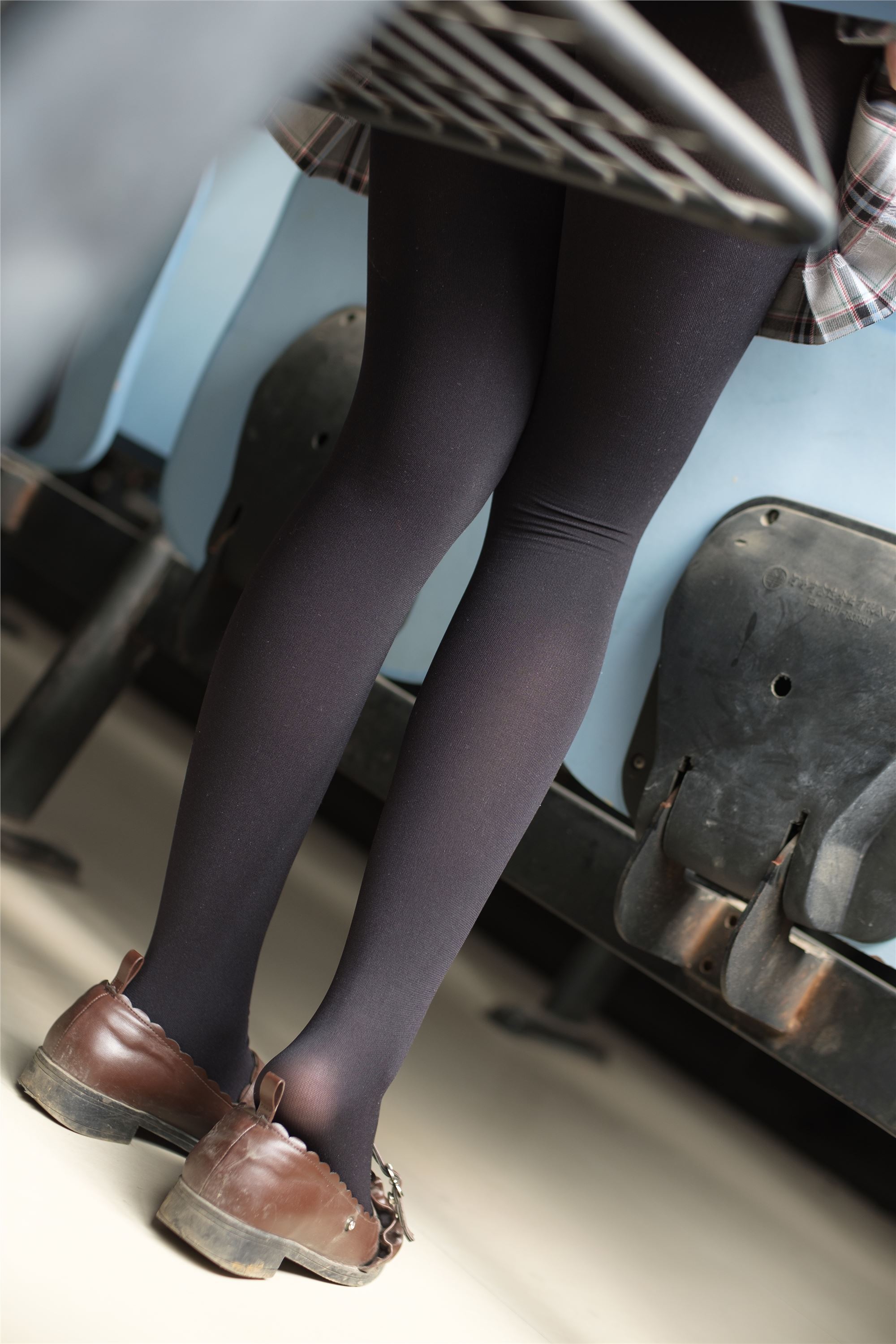 [森萝财团]萝莉丝足写真 X-14