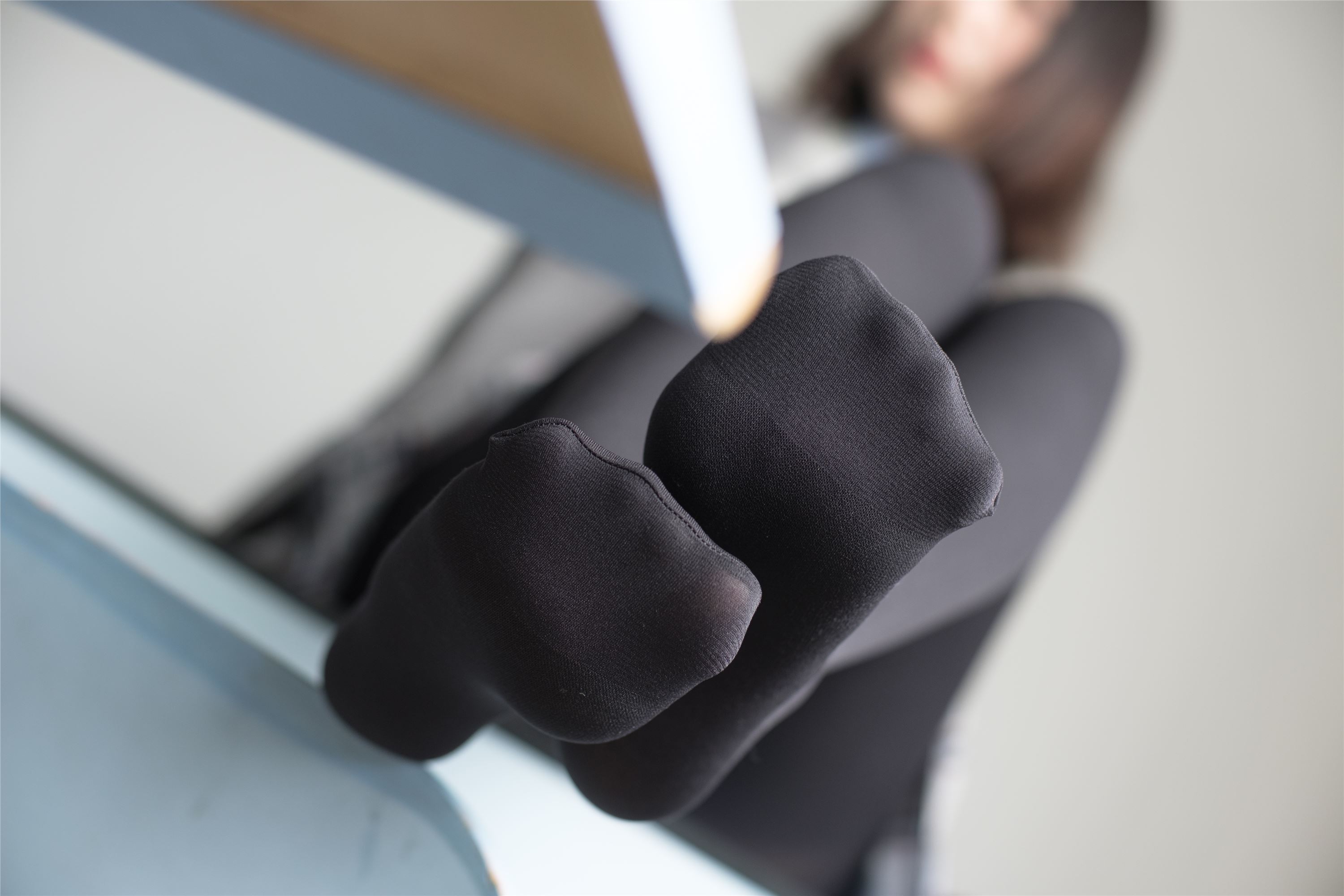 [森萝财团]萝莉丝足写真 X-14