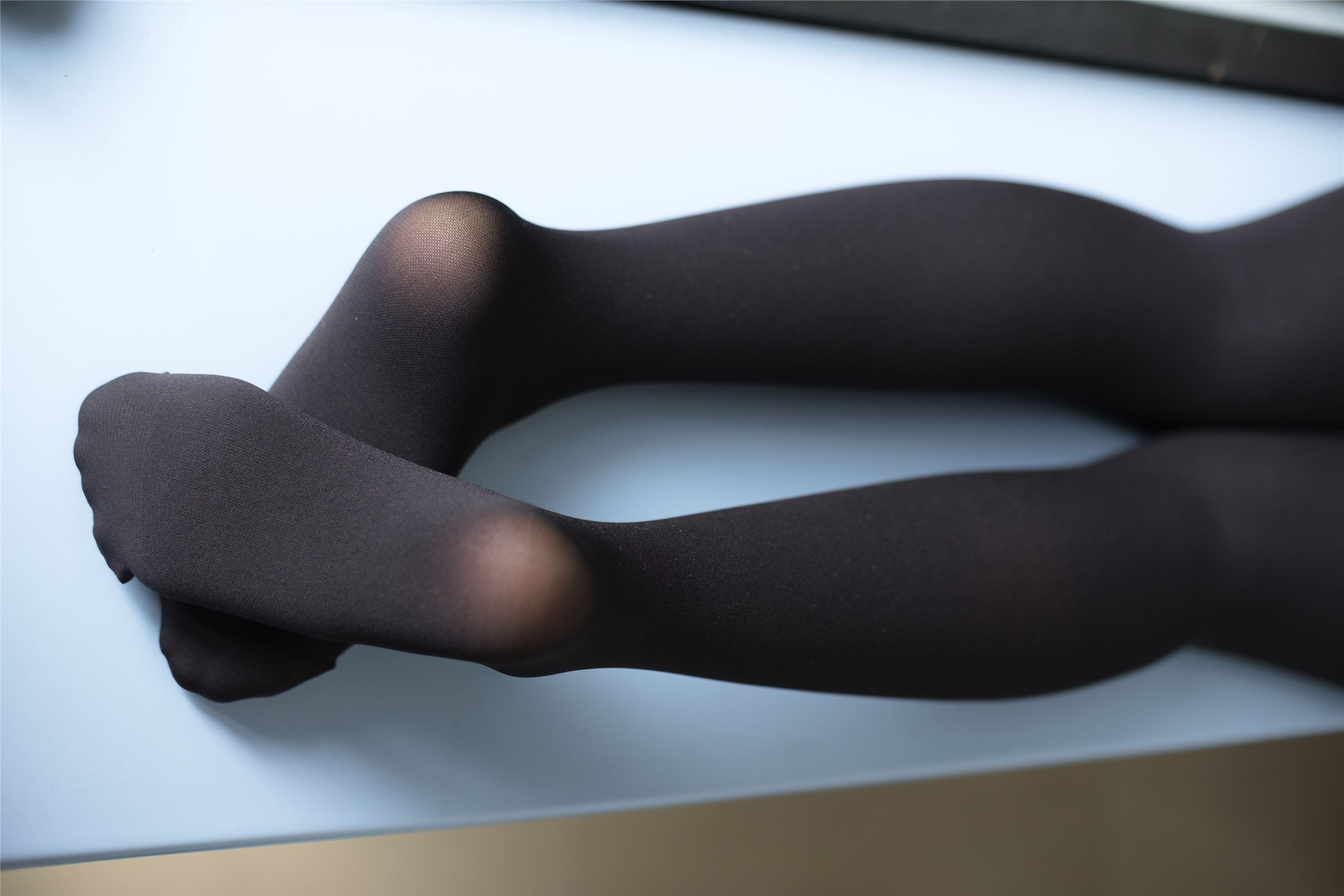 [森萝财团]萝莉丝足写真 X-14