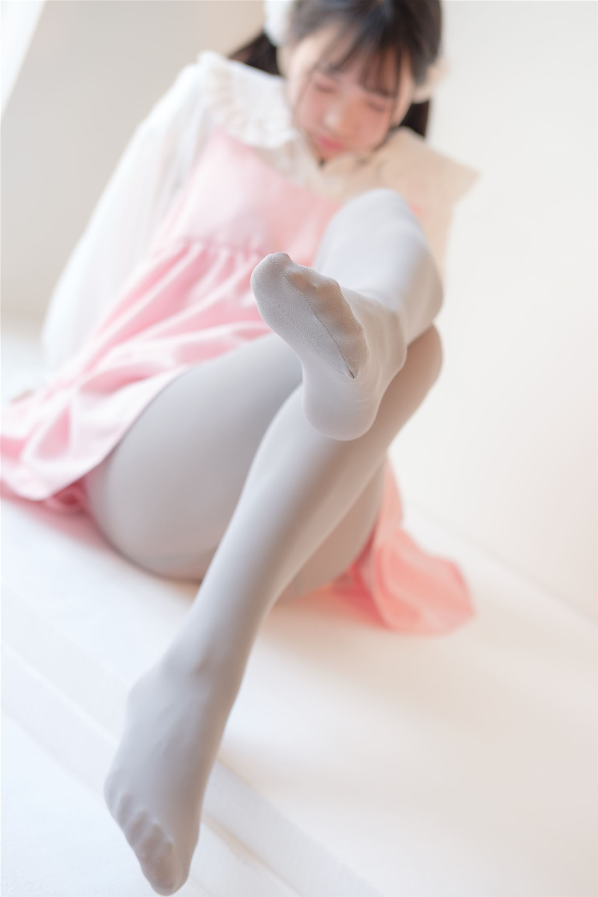 [森萝财团]萝莉丝足写真 X-015