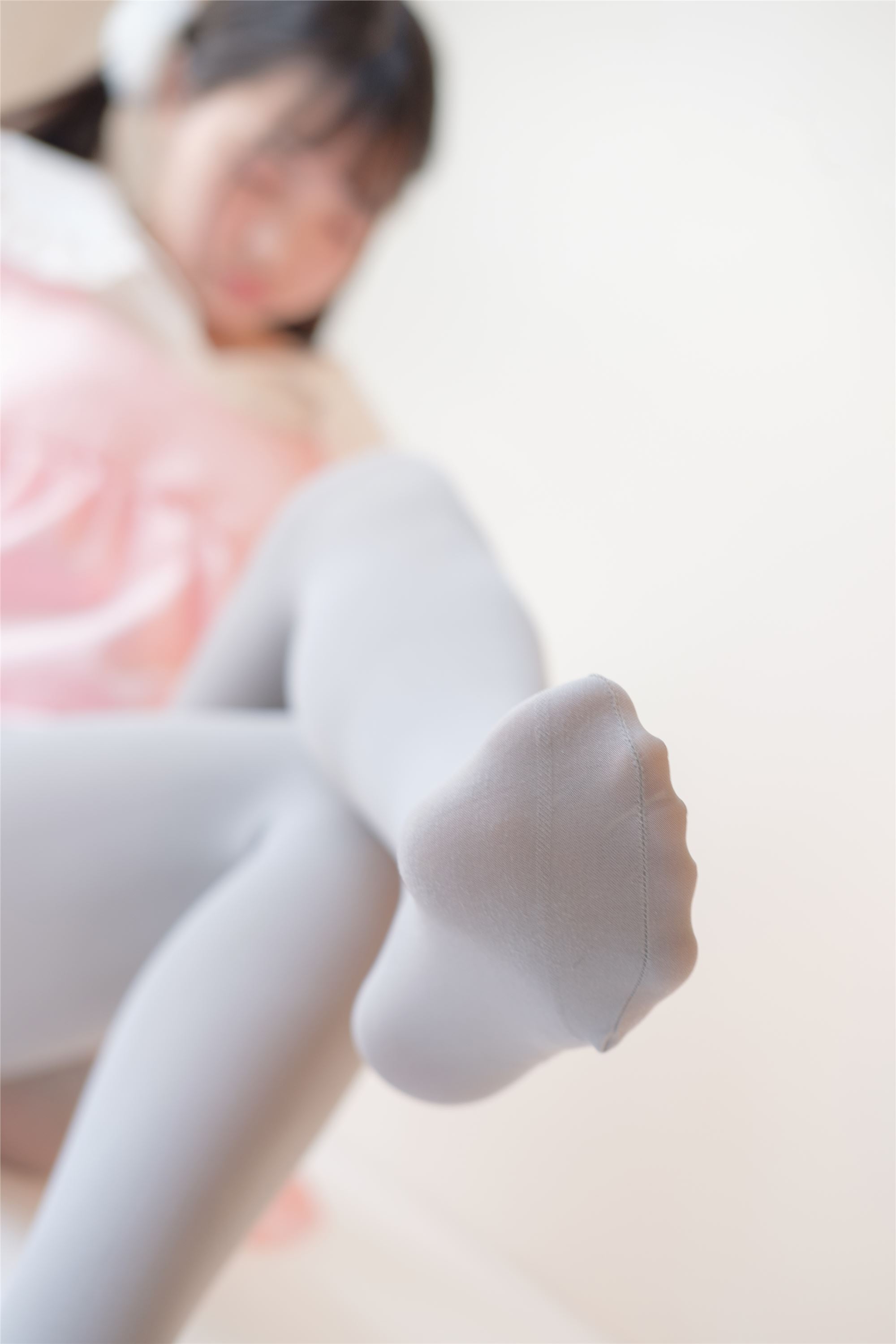 [森萝财团]萝莉丝足写真 X-015