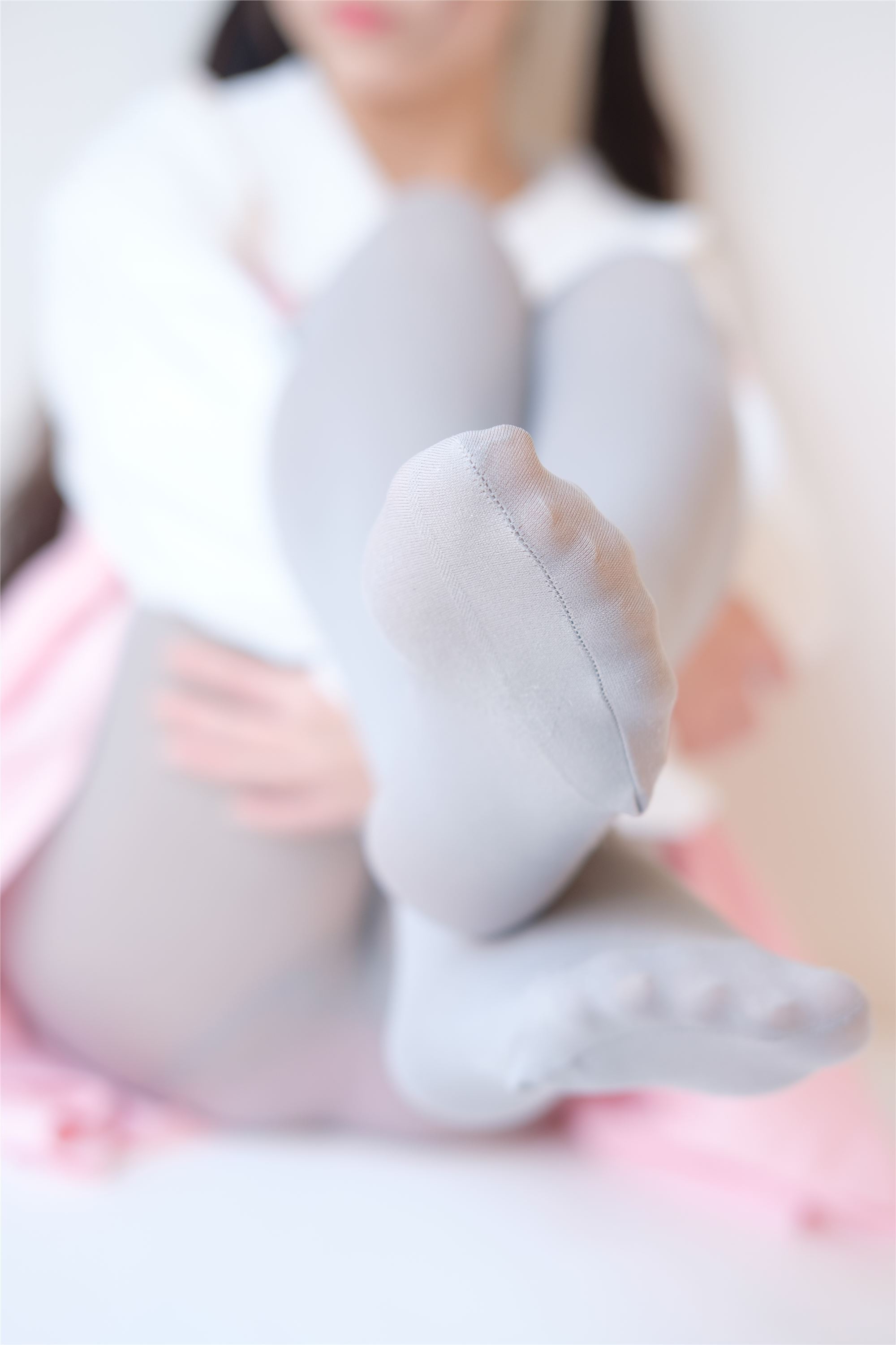 [森萝财团]萝莉丝足写真 X-015