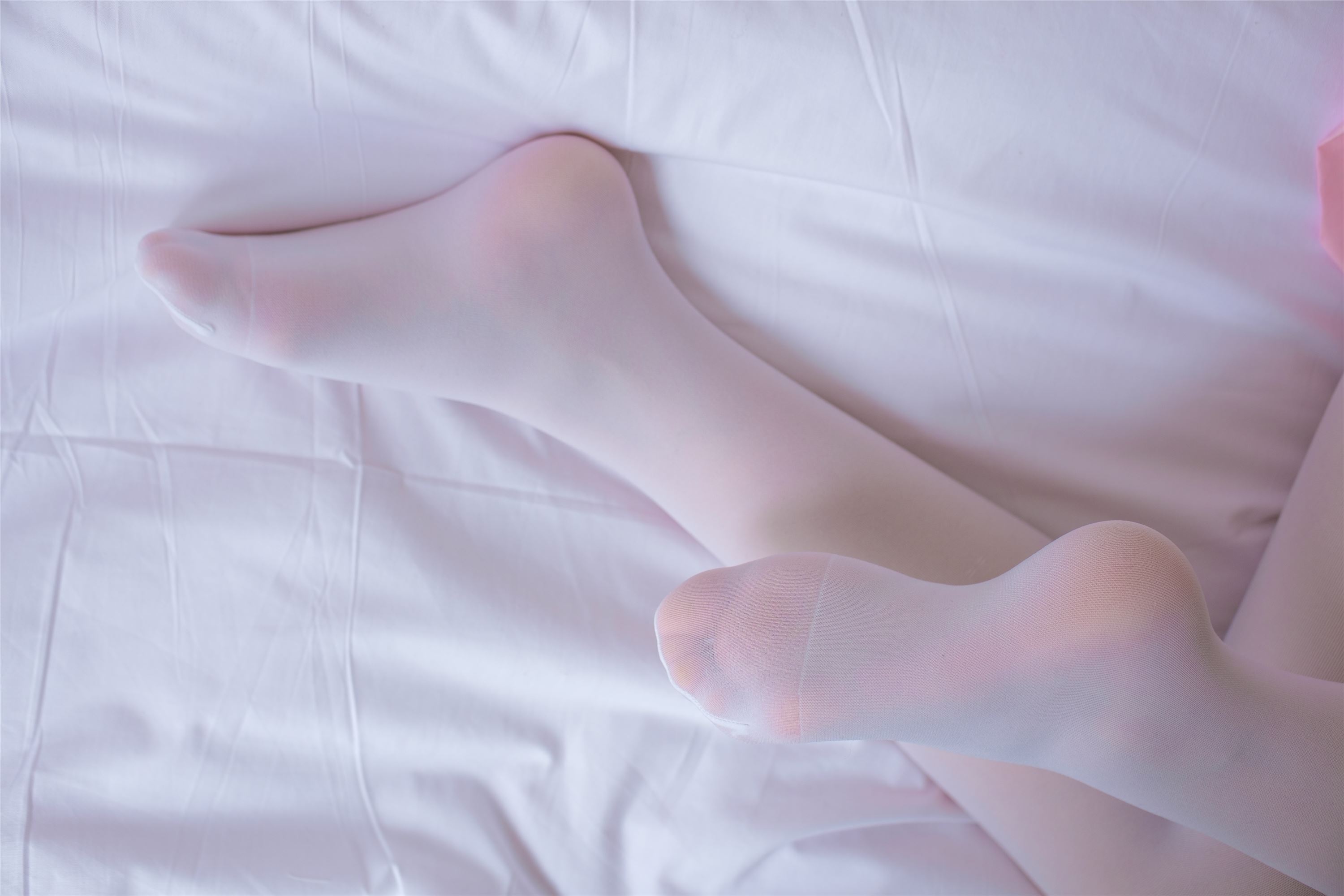 [森萝财团]萝莉丝足写真 X-021