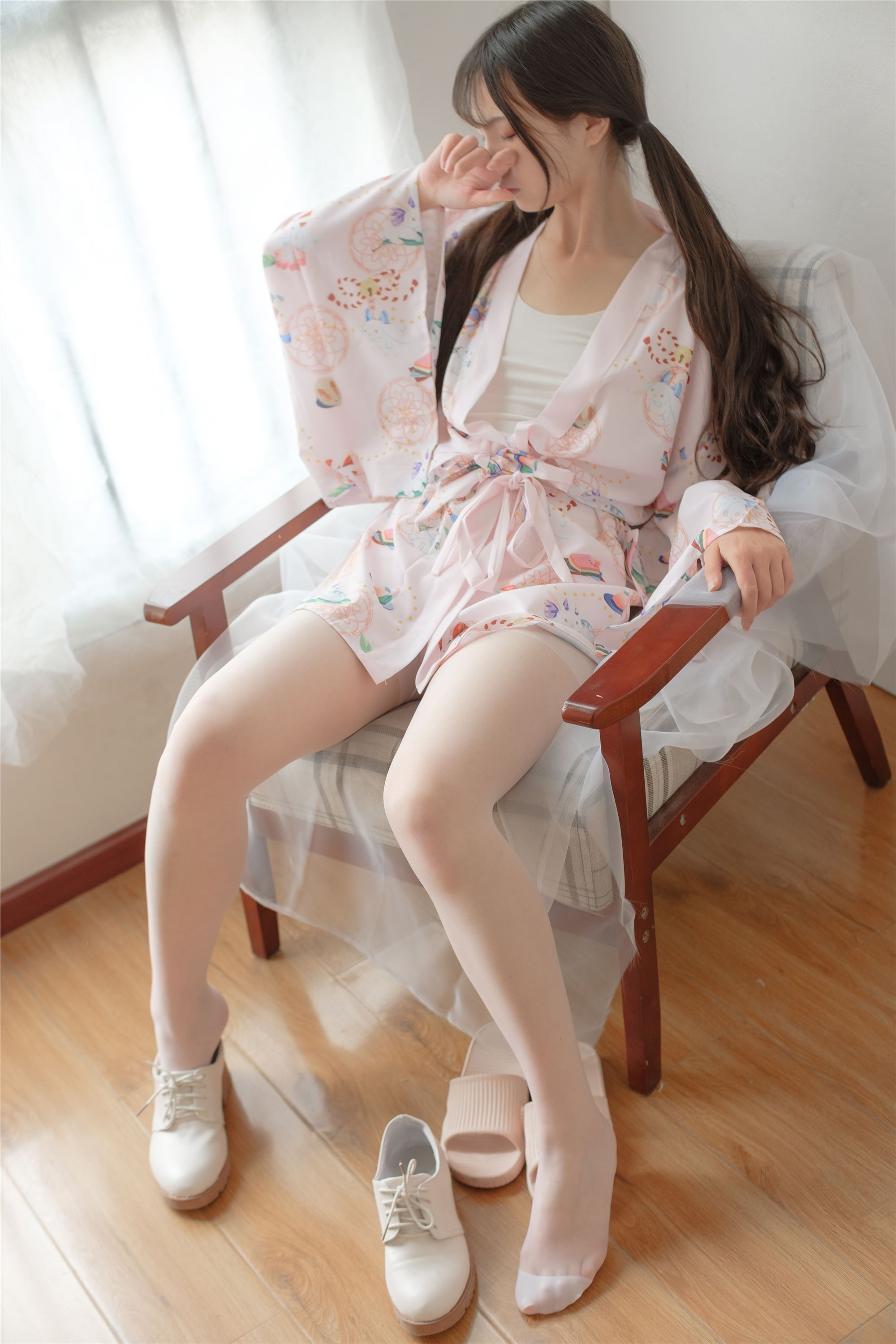 [森萝财团]萝莉丝足写真 X-022