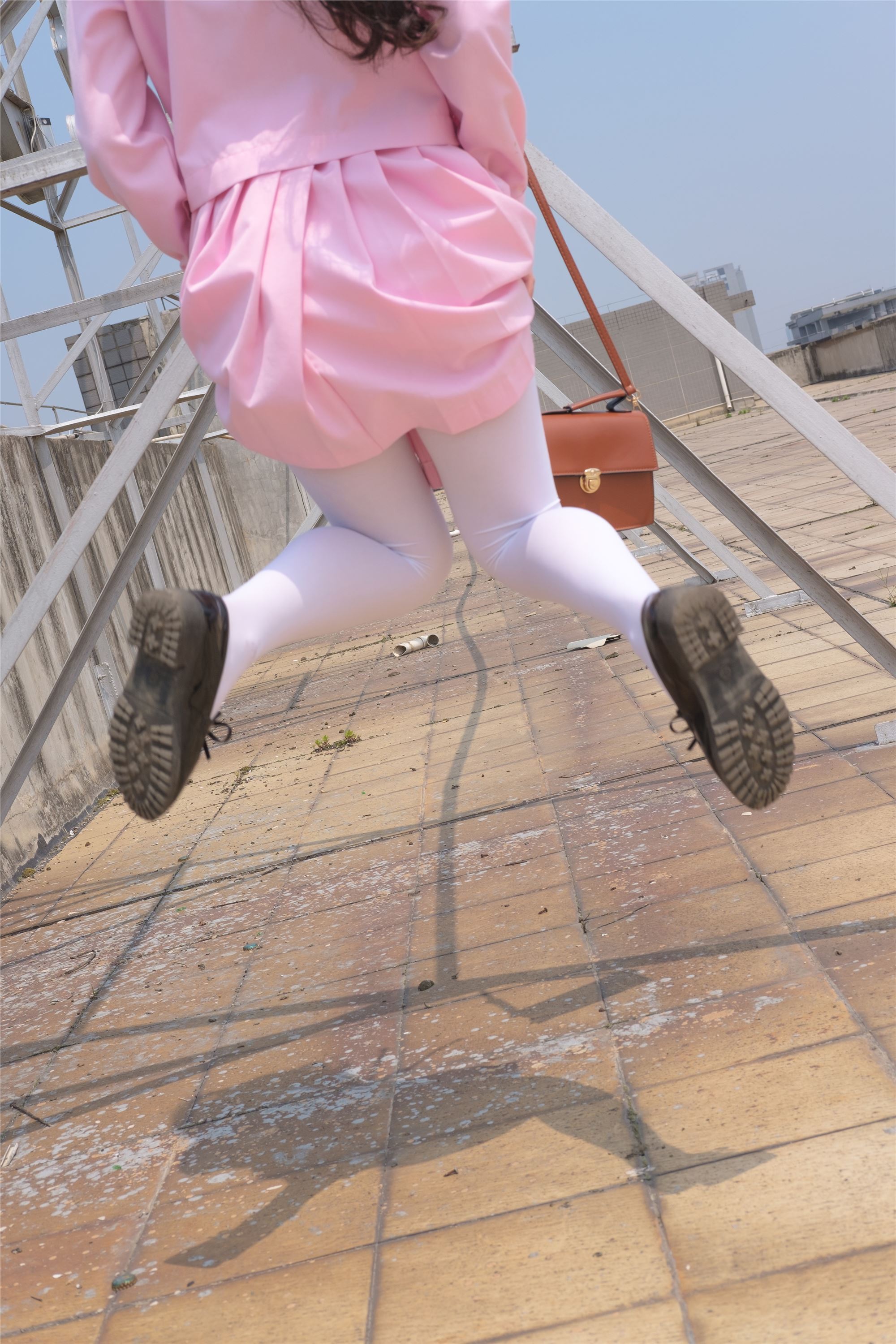 [森萝财团]萝莉丝足写真 X-026