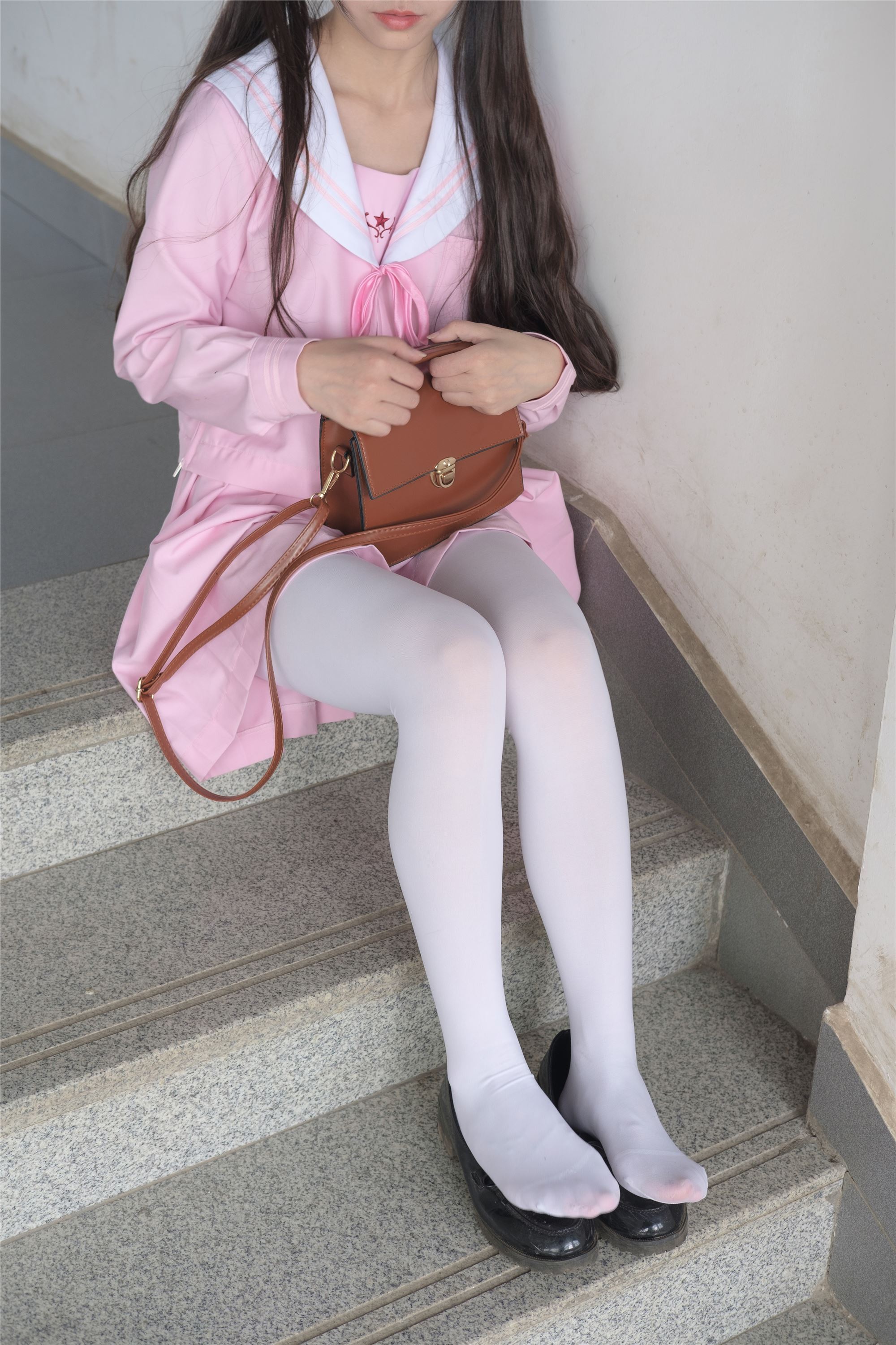 [森萝财团]萝莉丝足写真 X-026