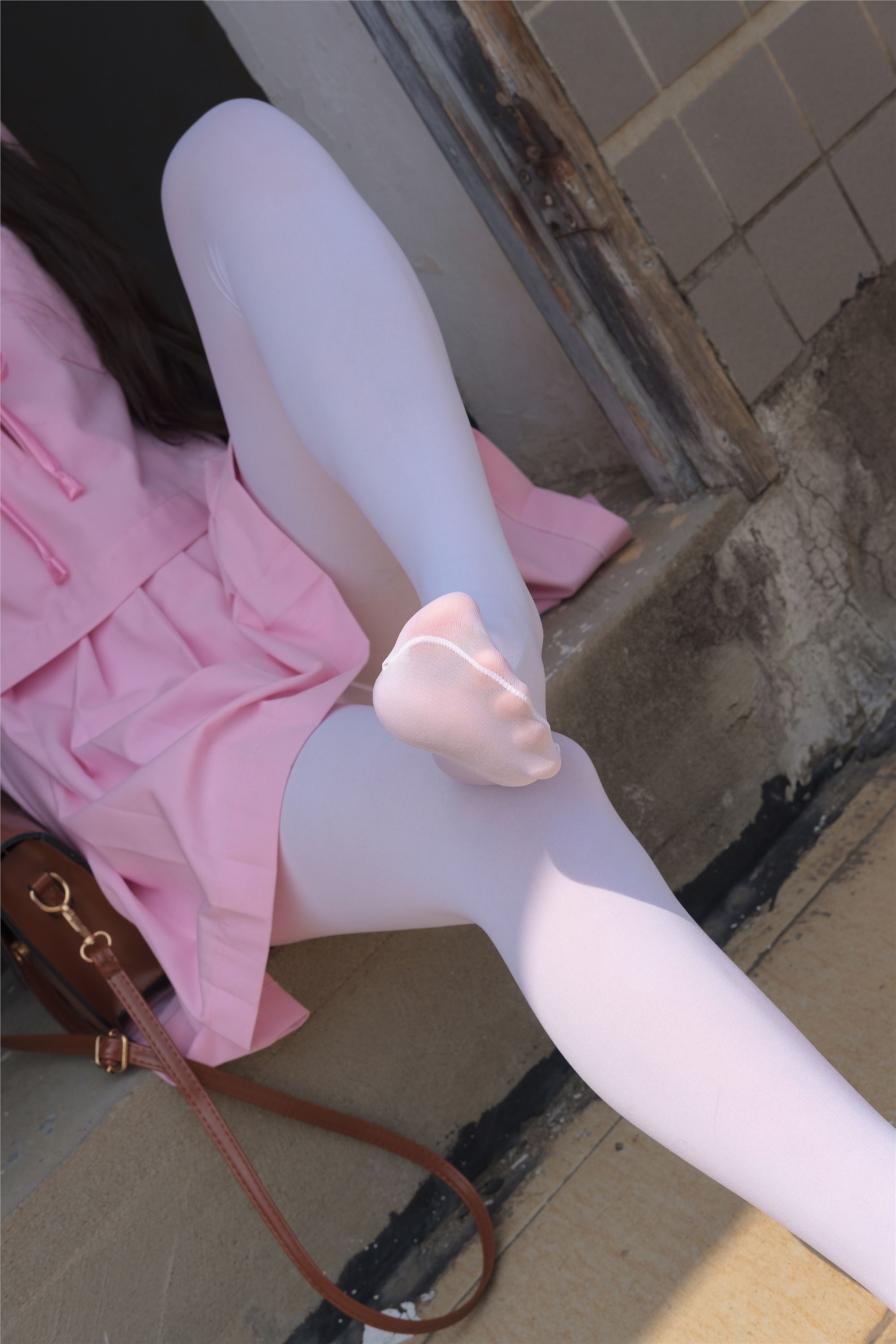 [森萝财团]萝莉丝足写真 X-026