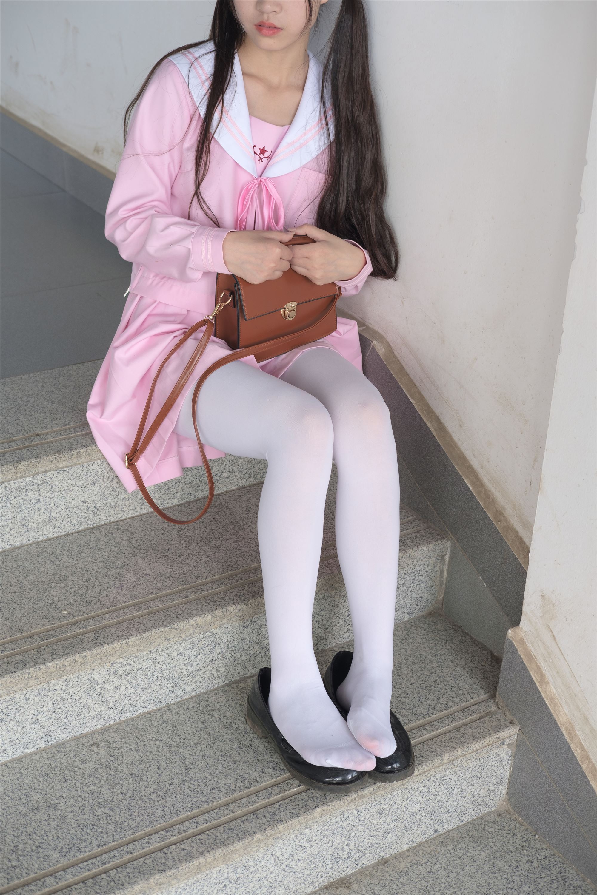 [森萝财团]萝莉丝足写真 X-026