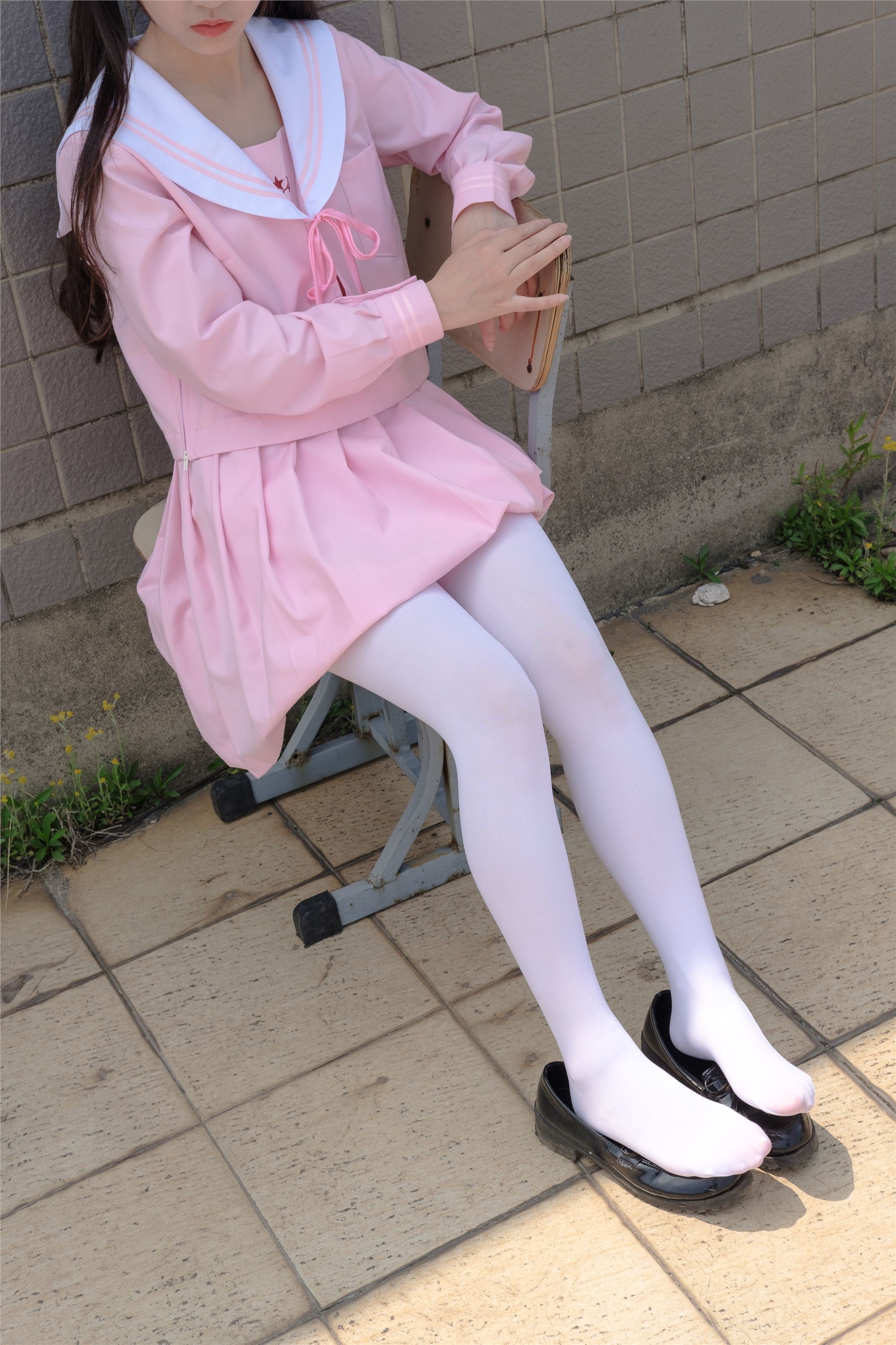 [森萝财团]萝莉丝足写真 X-026