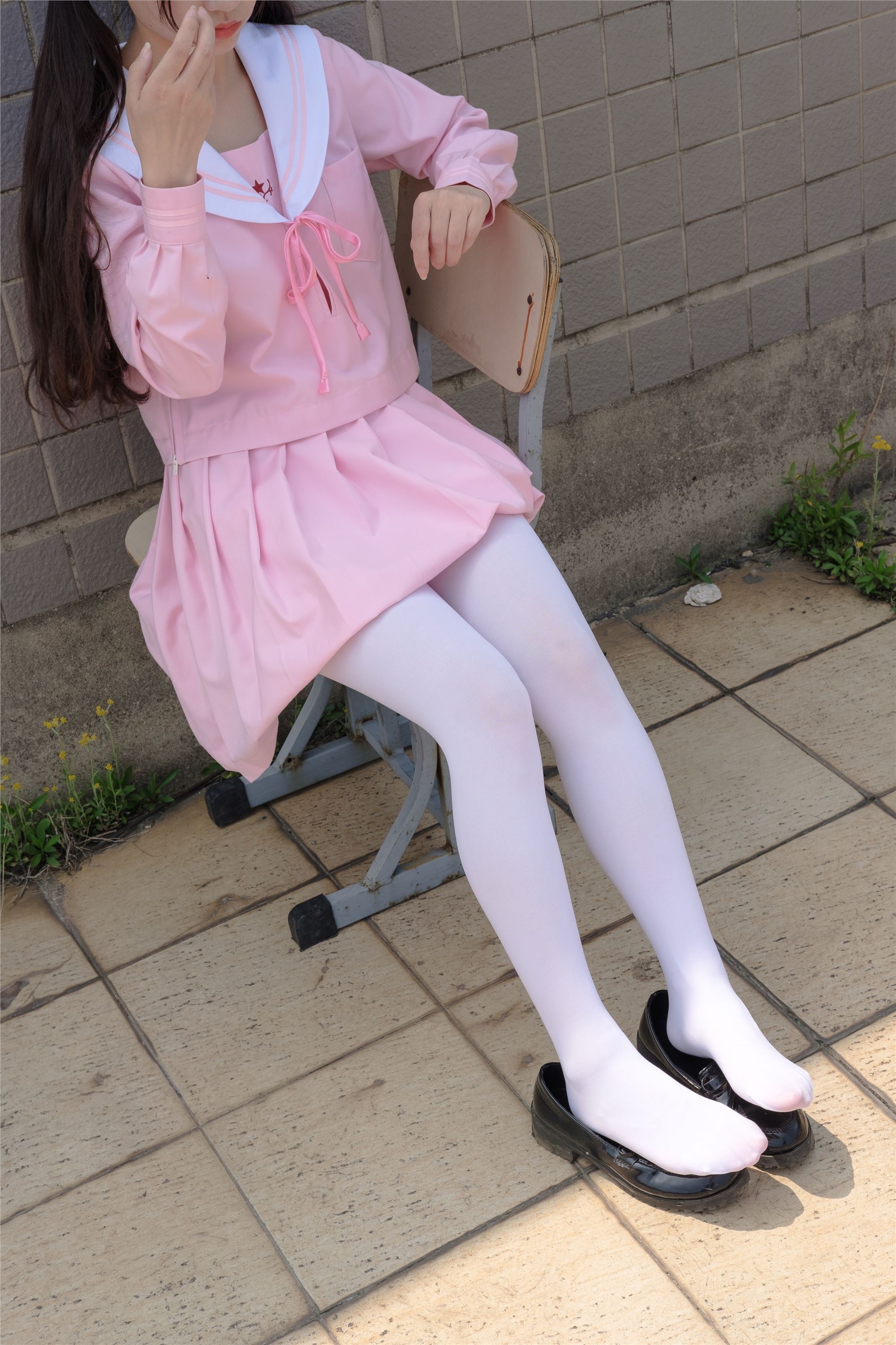 [森萝财团]萝莉丝足写真 X-026