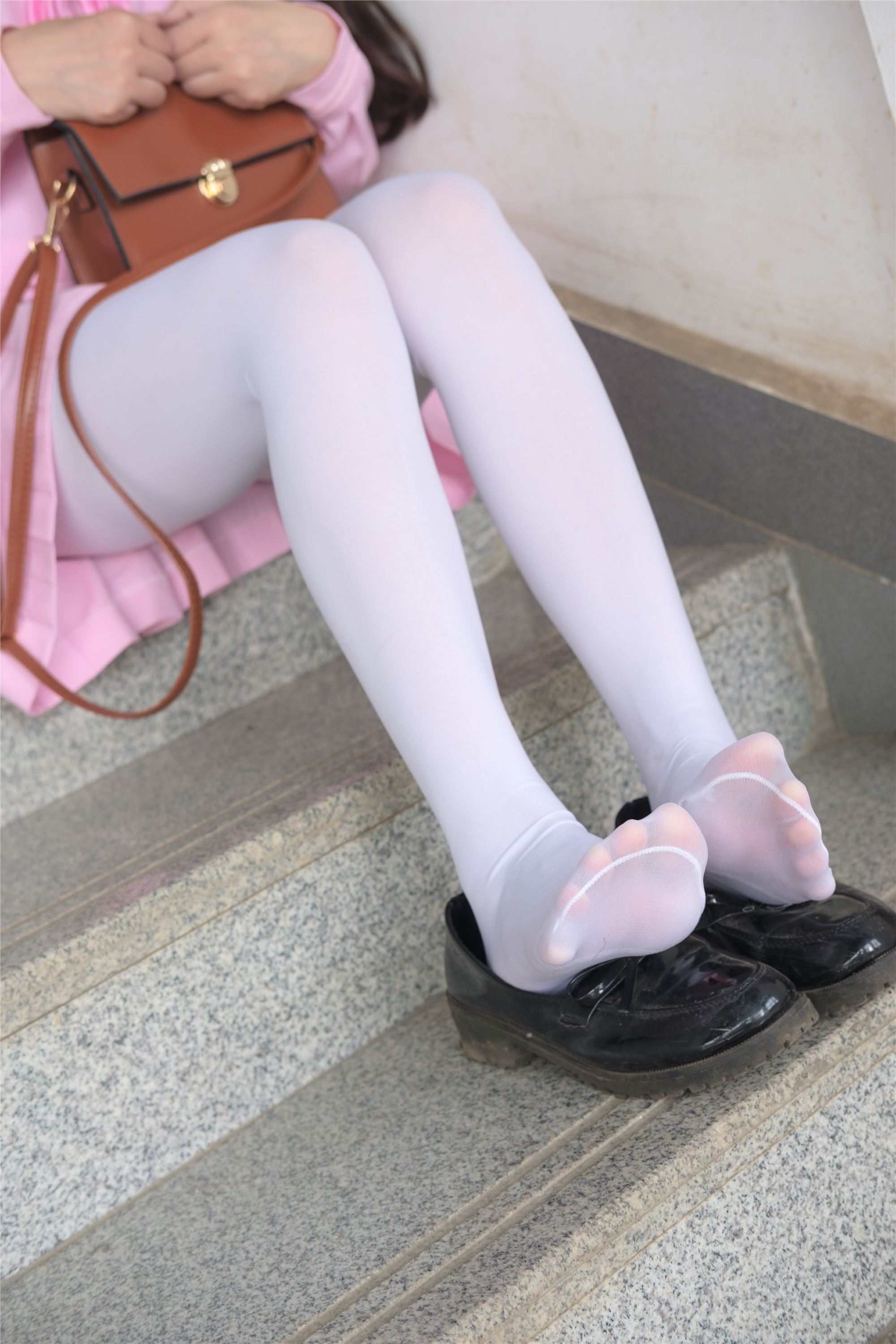 [森萝财团]萝莉丝足写真 X-026