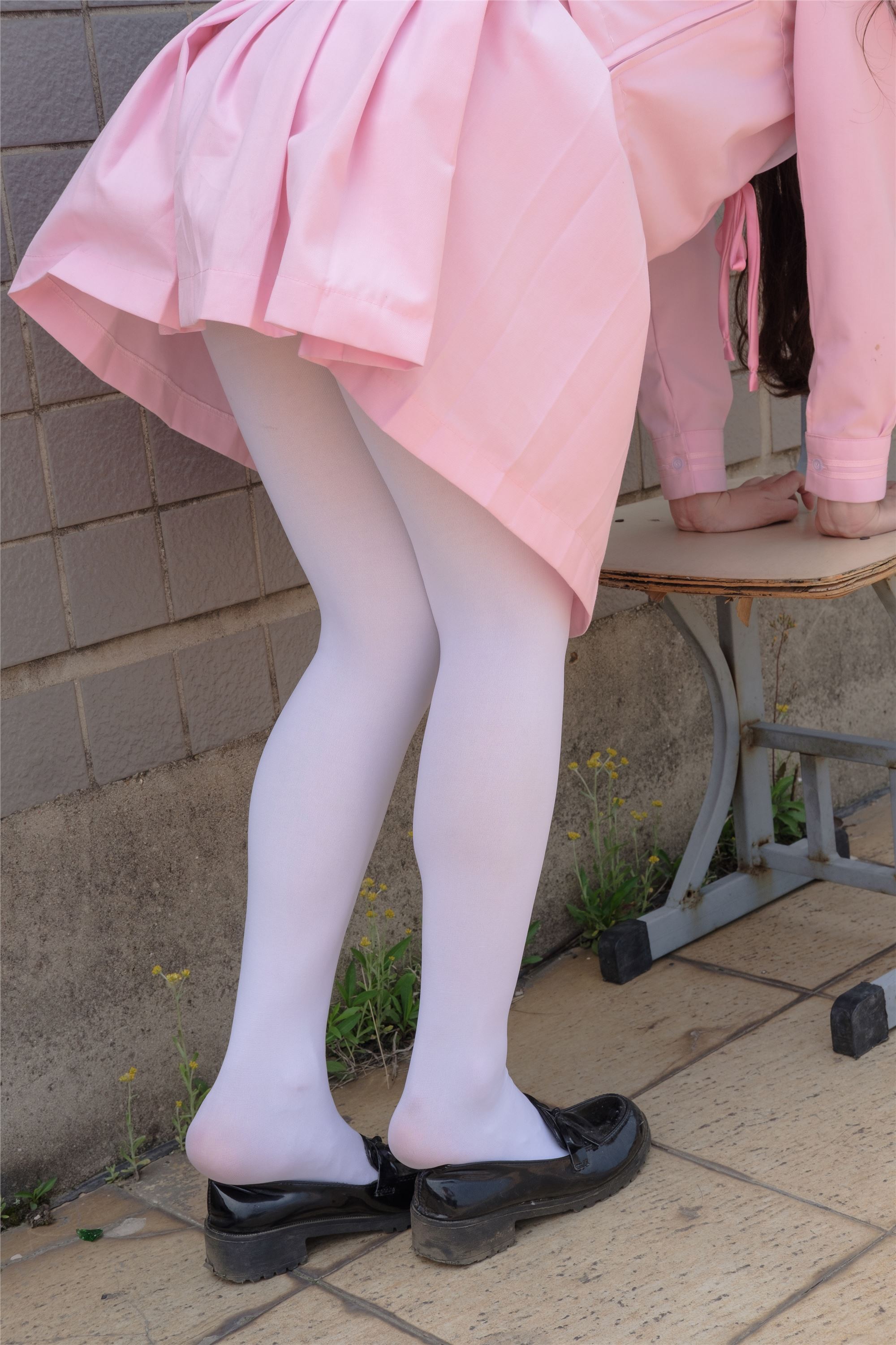 [森萝财团]萝莉丝足写真 X-026