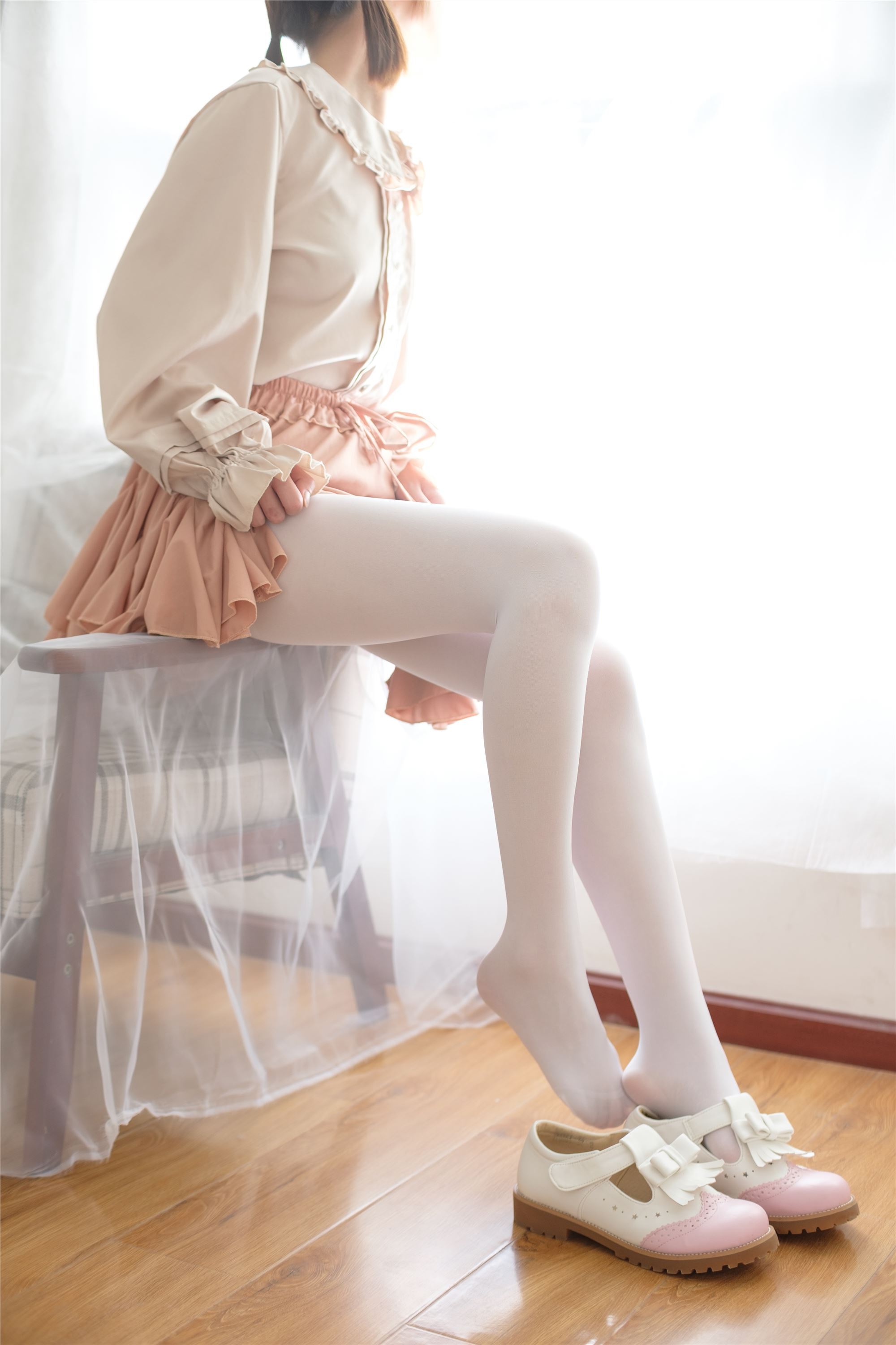 [森萝财团]萝莉丝足写真 X-029