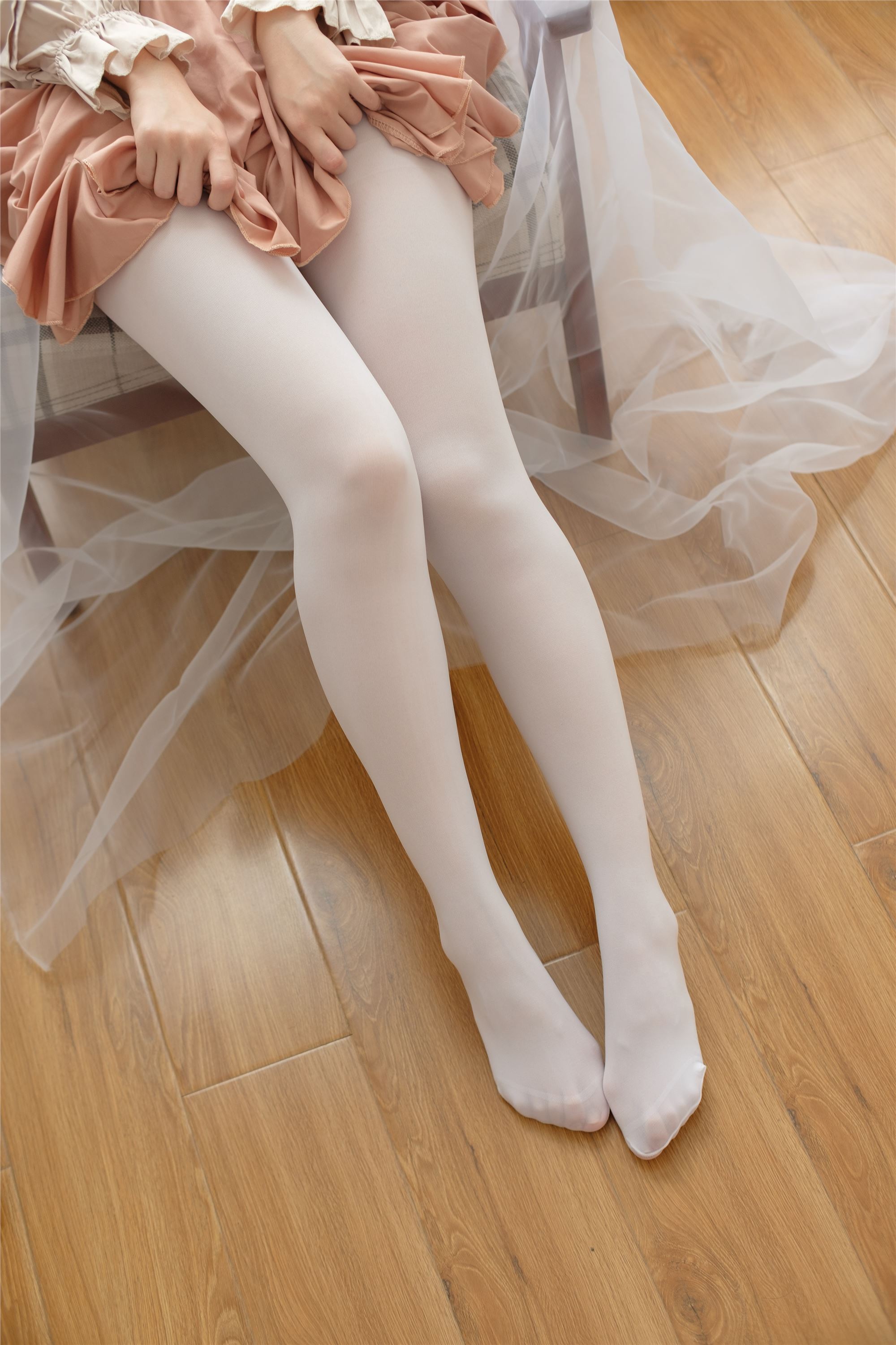 [森萝财团]萝莉丝足写真 X-029