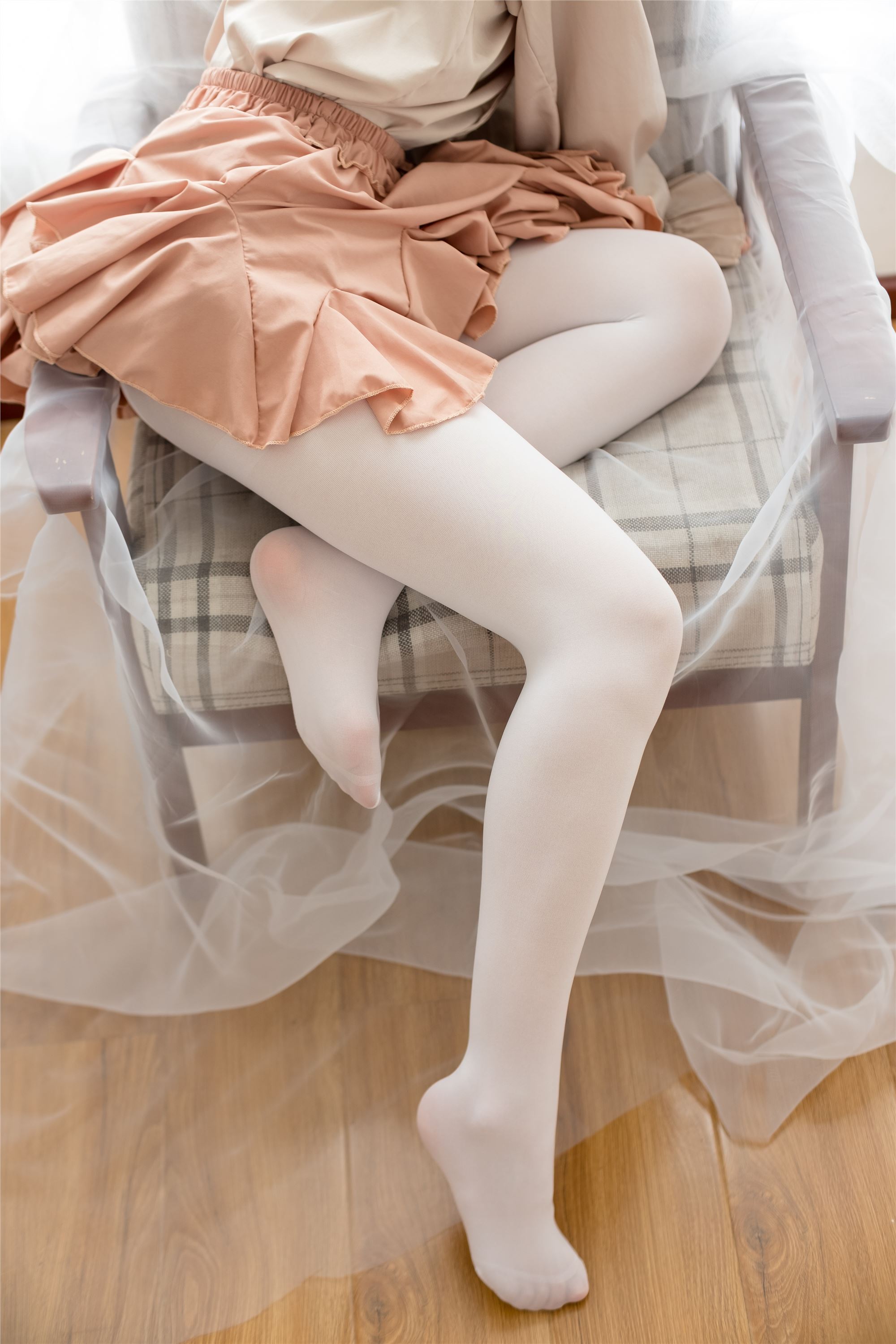 [森萝财团]萝莉丝足写真 X-029