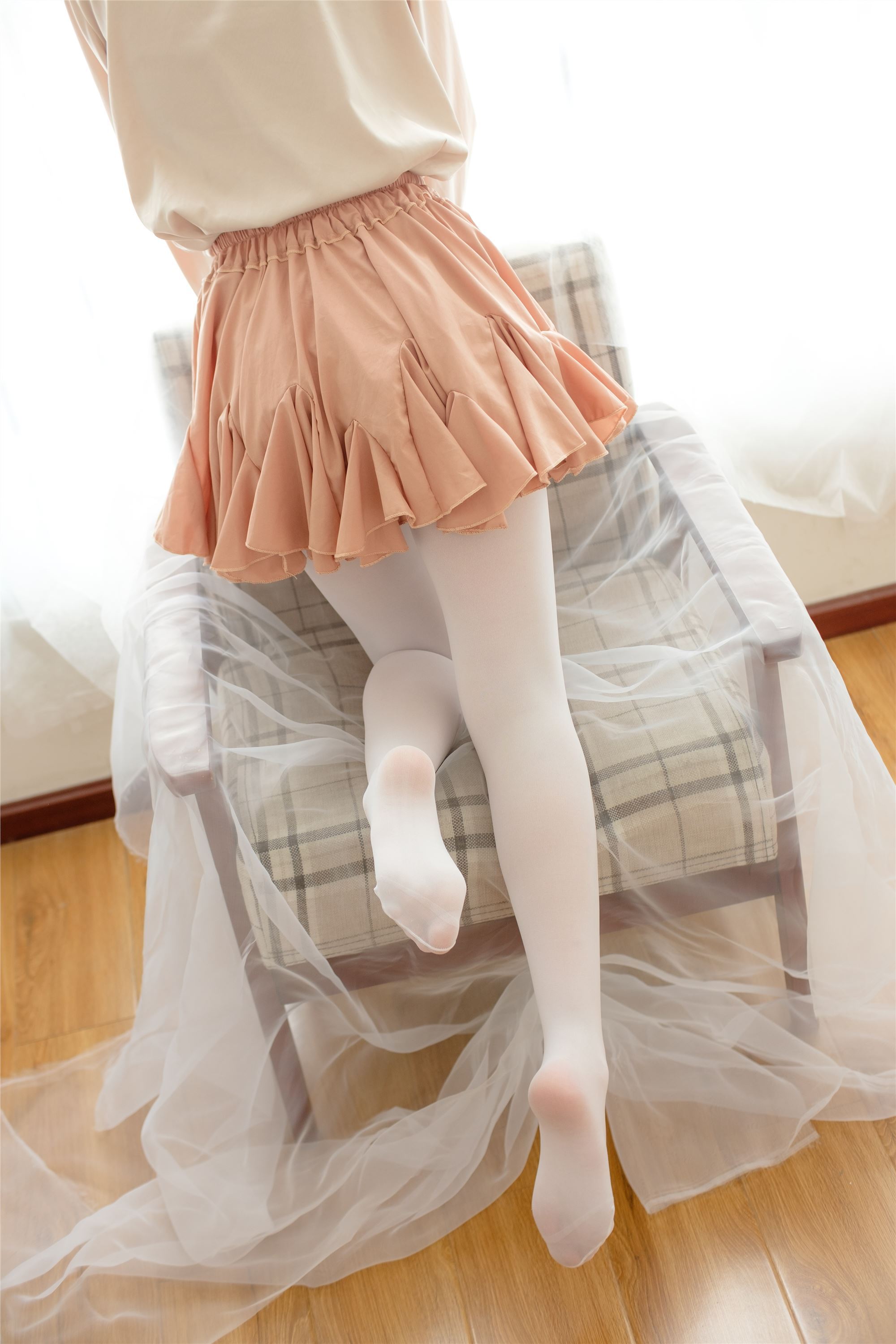 [森萝财团]萝莉丝足写真 X-029