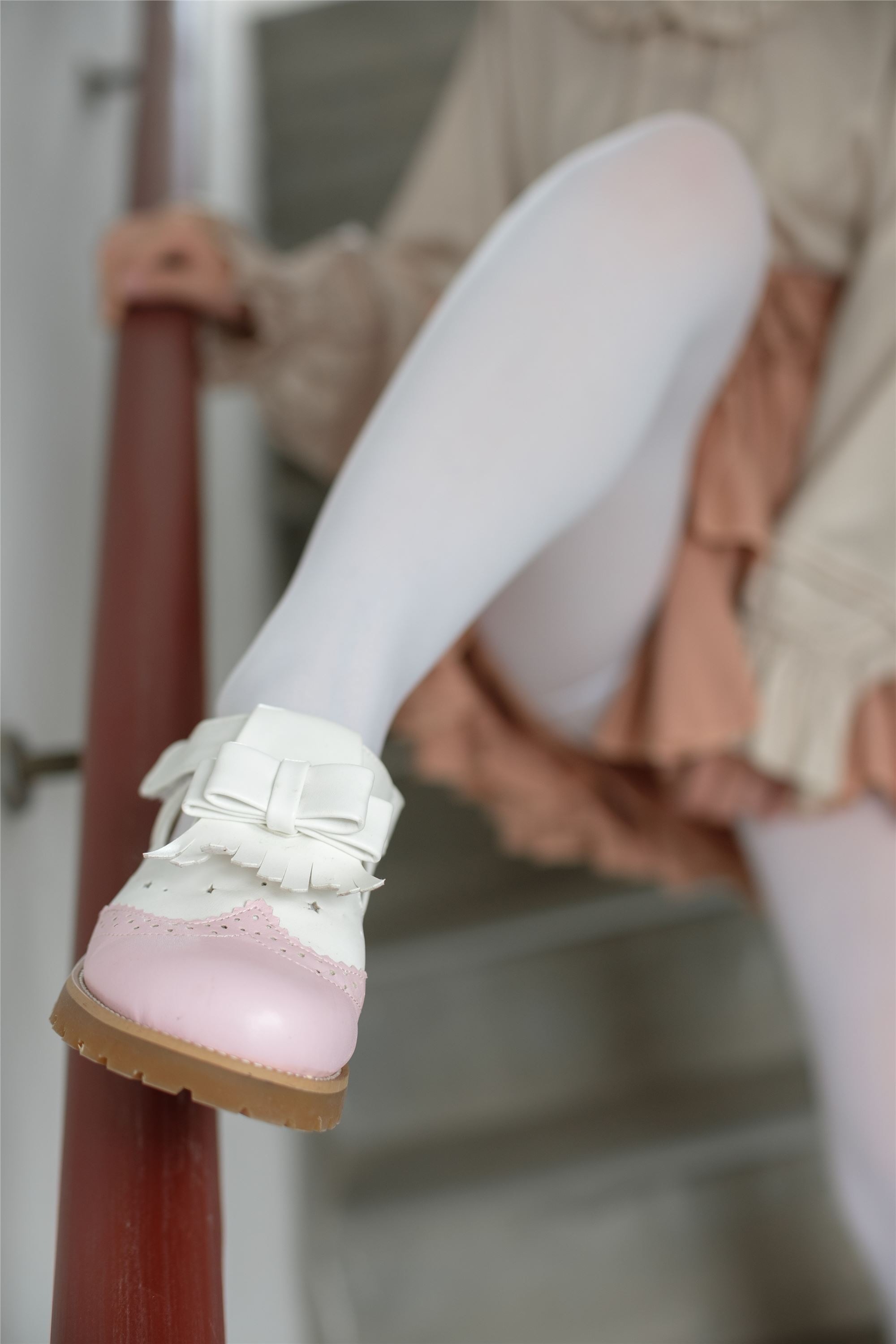 [森萝财团]萝莉丝足写真 X-029