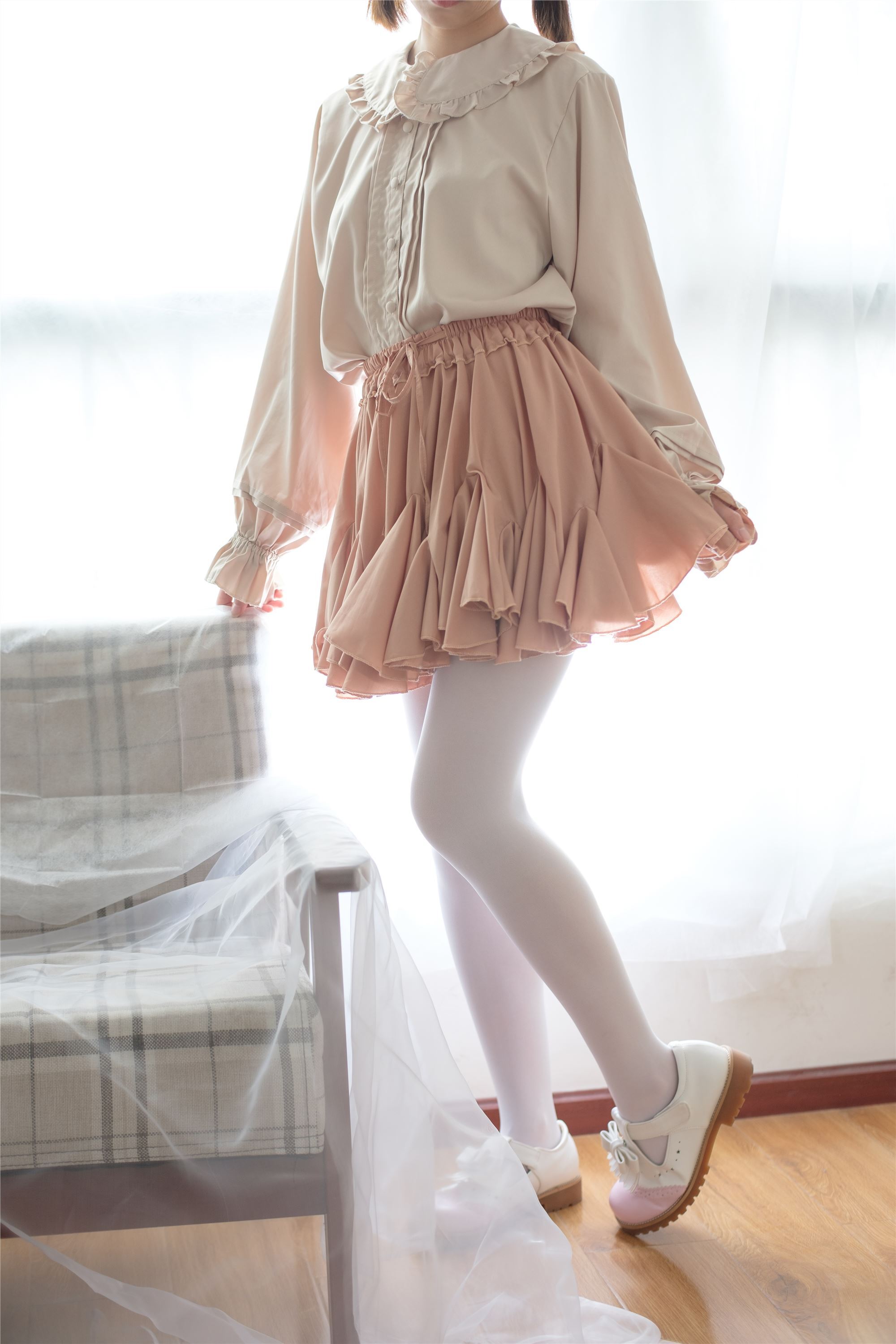 [森萝财团]萝莉丝足写真 X-029